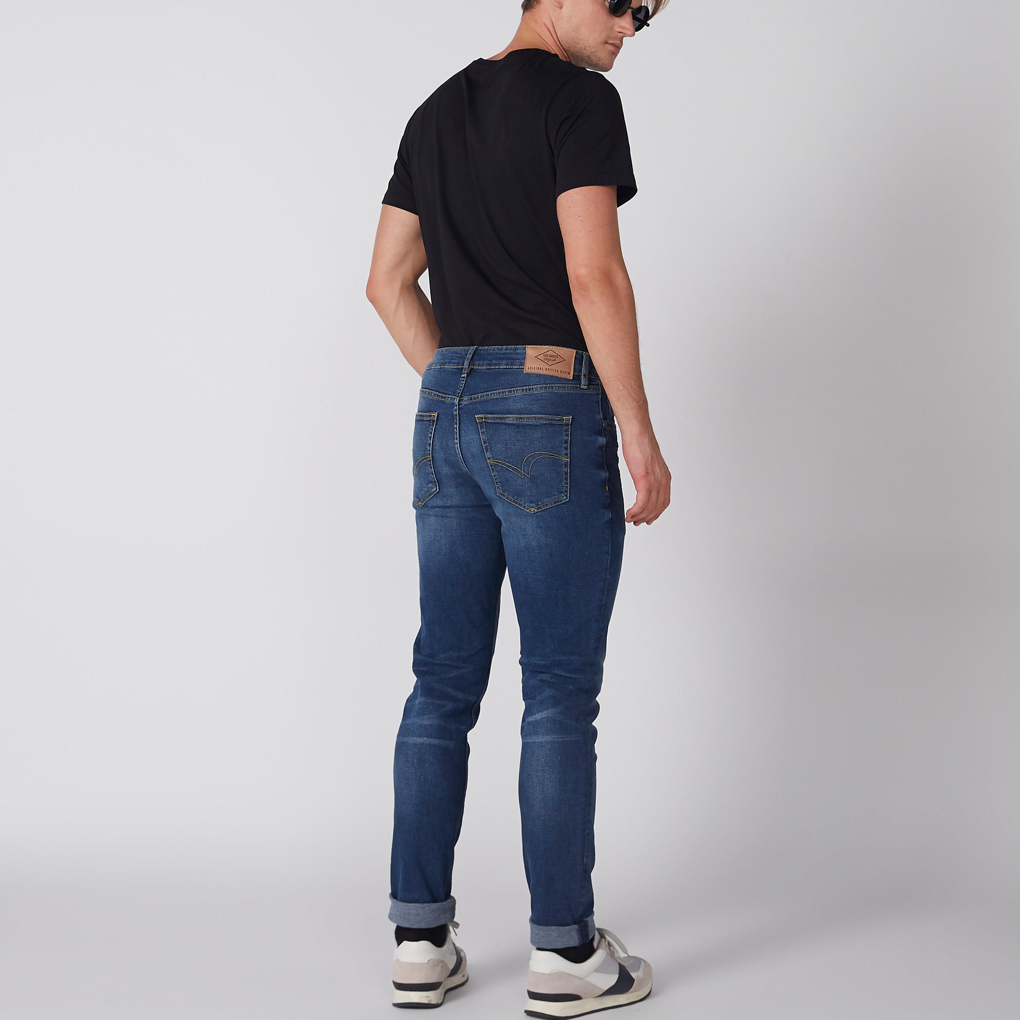 بنطال جينز طويل بزر إغلاق وجيوب-men-clothing-bottoms-jeans-image-6