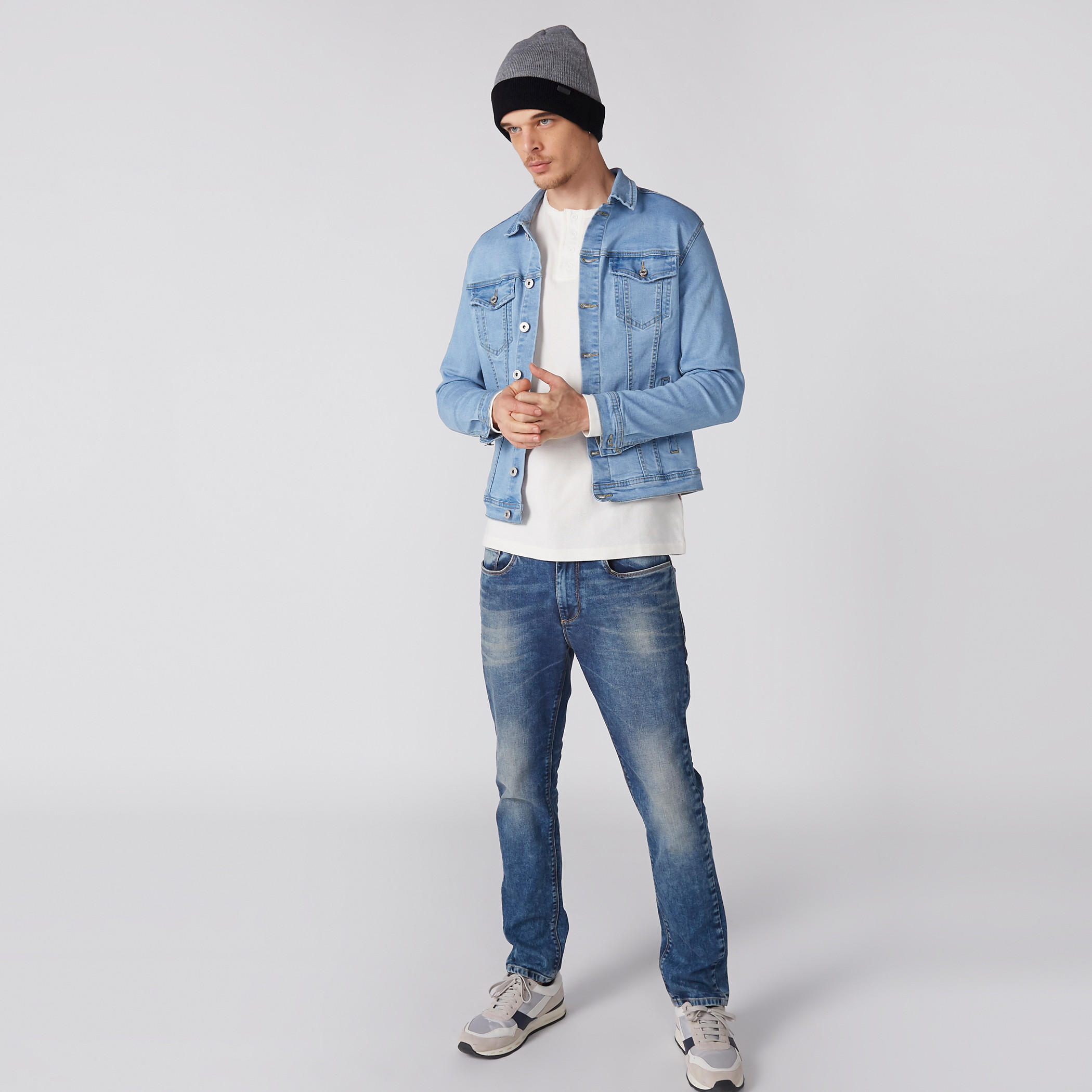 Denim Jacket with Button Closure and Long Sleeves-men-clothing-jacketsandblazers-jackets-image-1