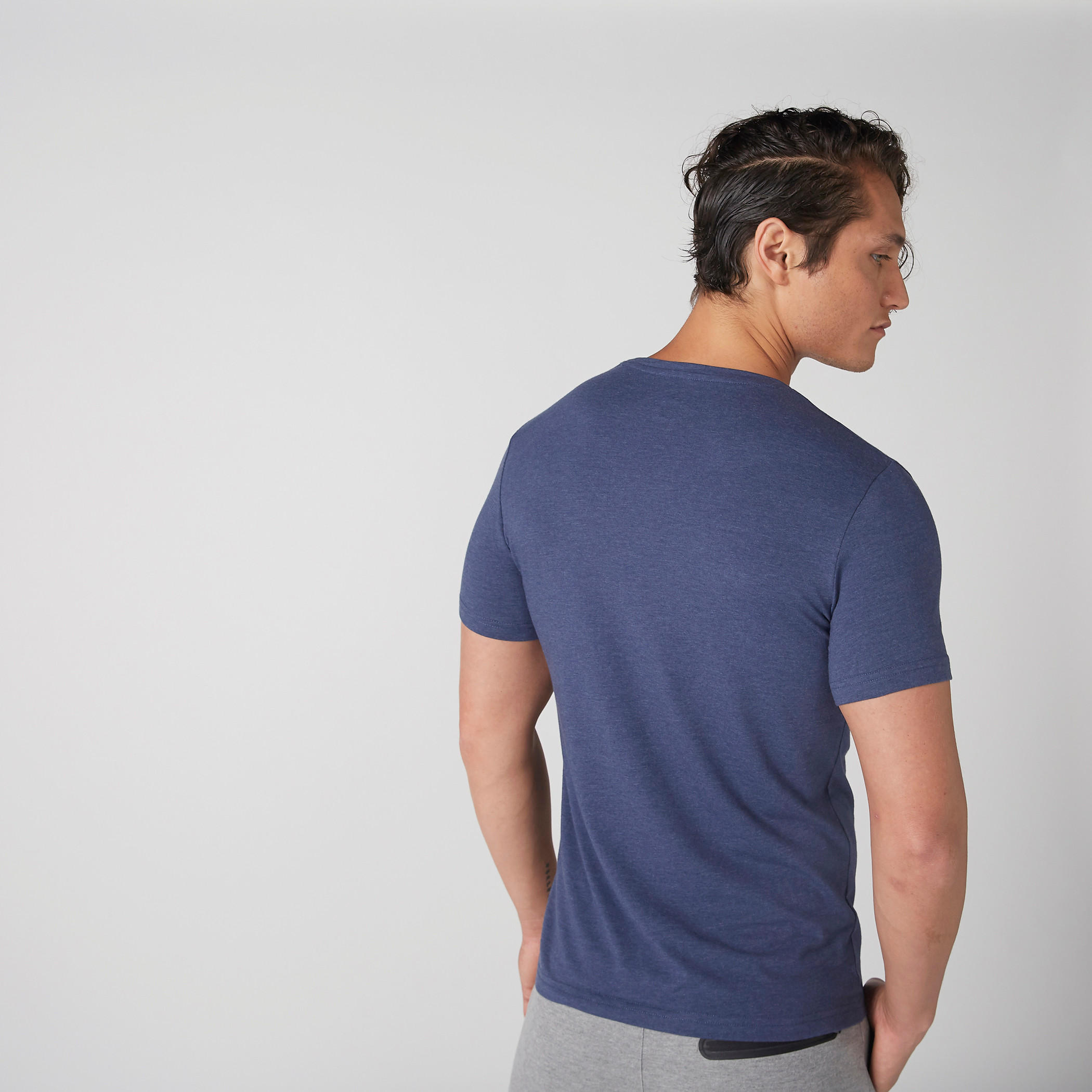 تيشيرت بياقة ضيّقة وأكمام قصيرة من لي كوبر-men-clothing-tshirtsandpolos-tshirts-image-3