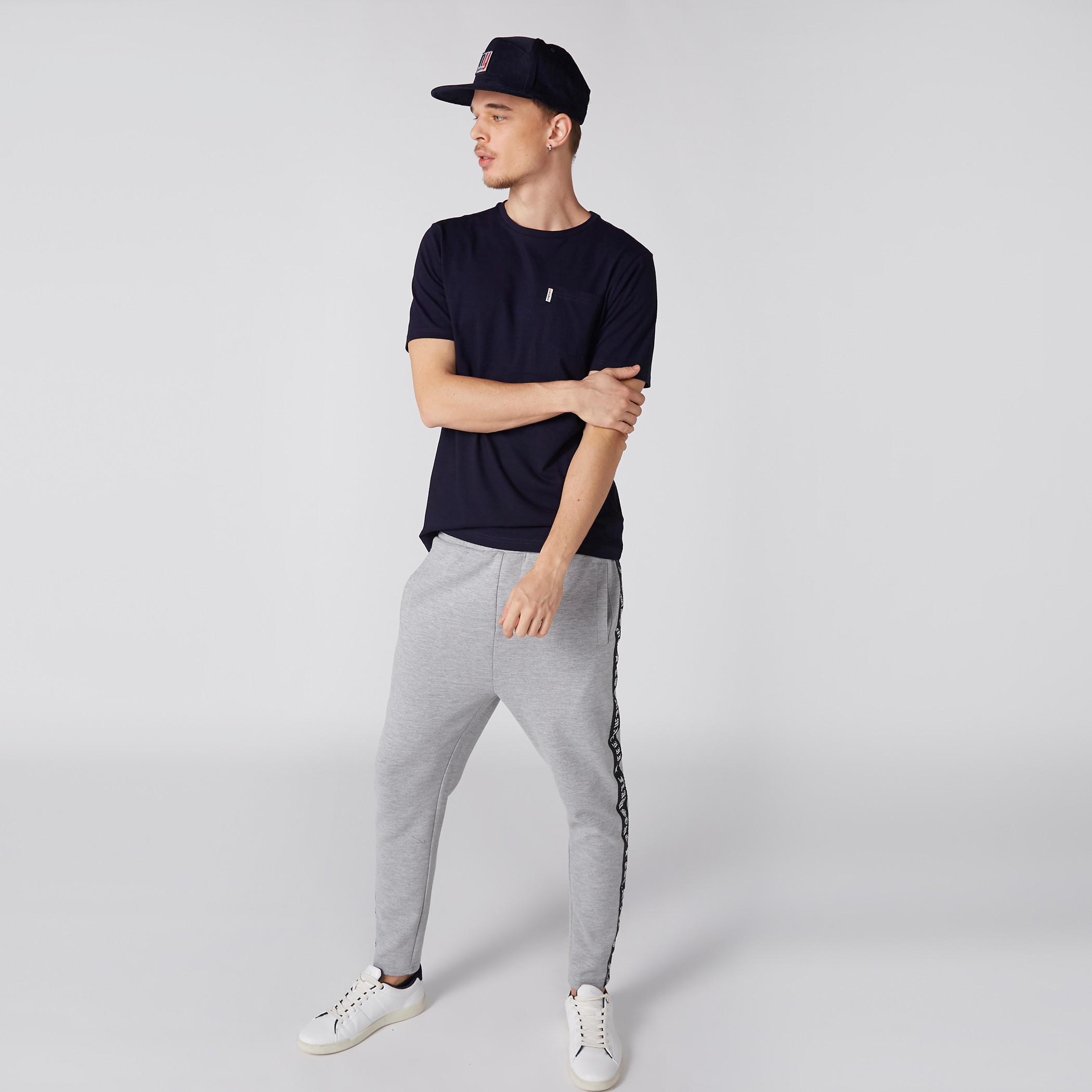 Round Neck T-Shirt with Short Sleeves-men-clothing-tshirtsandpolos-tshirts-image-3