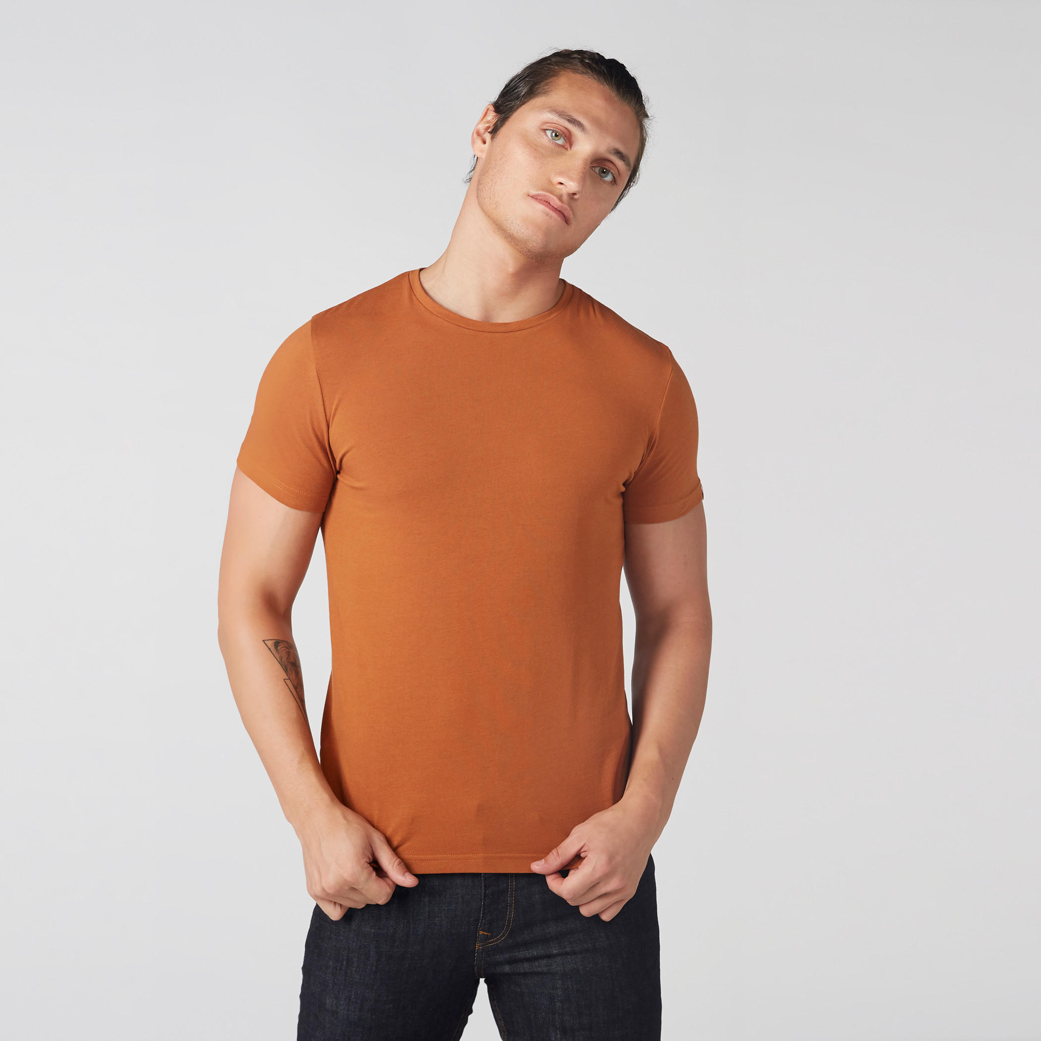 تيشيرت بياقة مستديرة وأكمام قصيرة من لي كوبر-men-clothing-tshirtsandpolos-tshirts-image-1