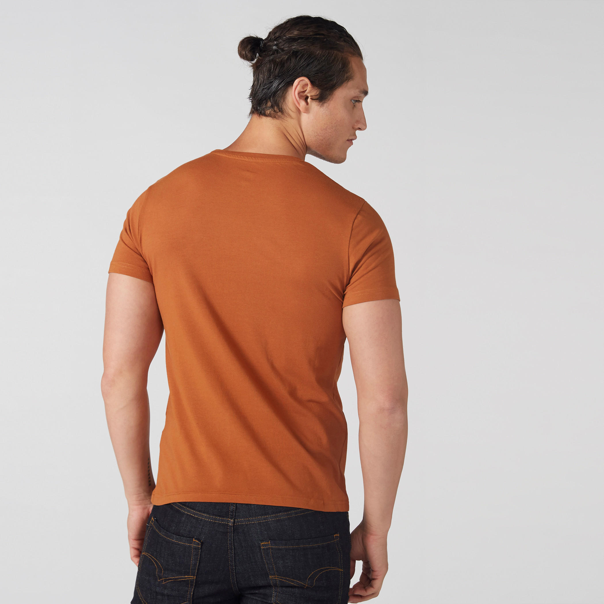 تيشيرت بياقة مستديرة وأكمام قصيرة من لي كوبر-men-clothing-tshirtsandpolos-tshirts-image-3