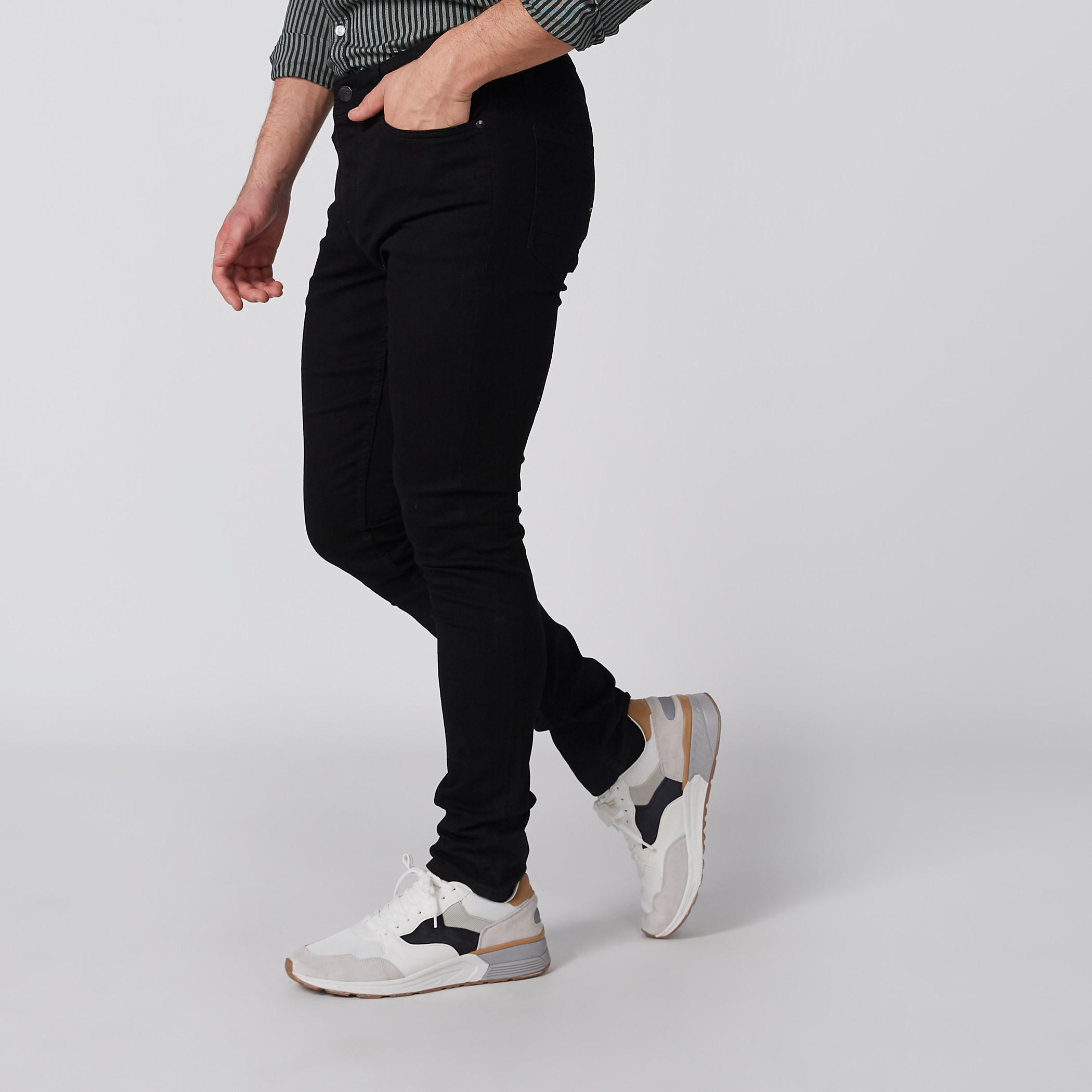 بنطال جينز طويل بقصّة مطابقة للجسم وزر إغلاق-men-clothing-bottoms-jeans-image-3