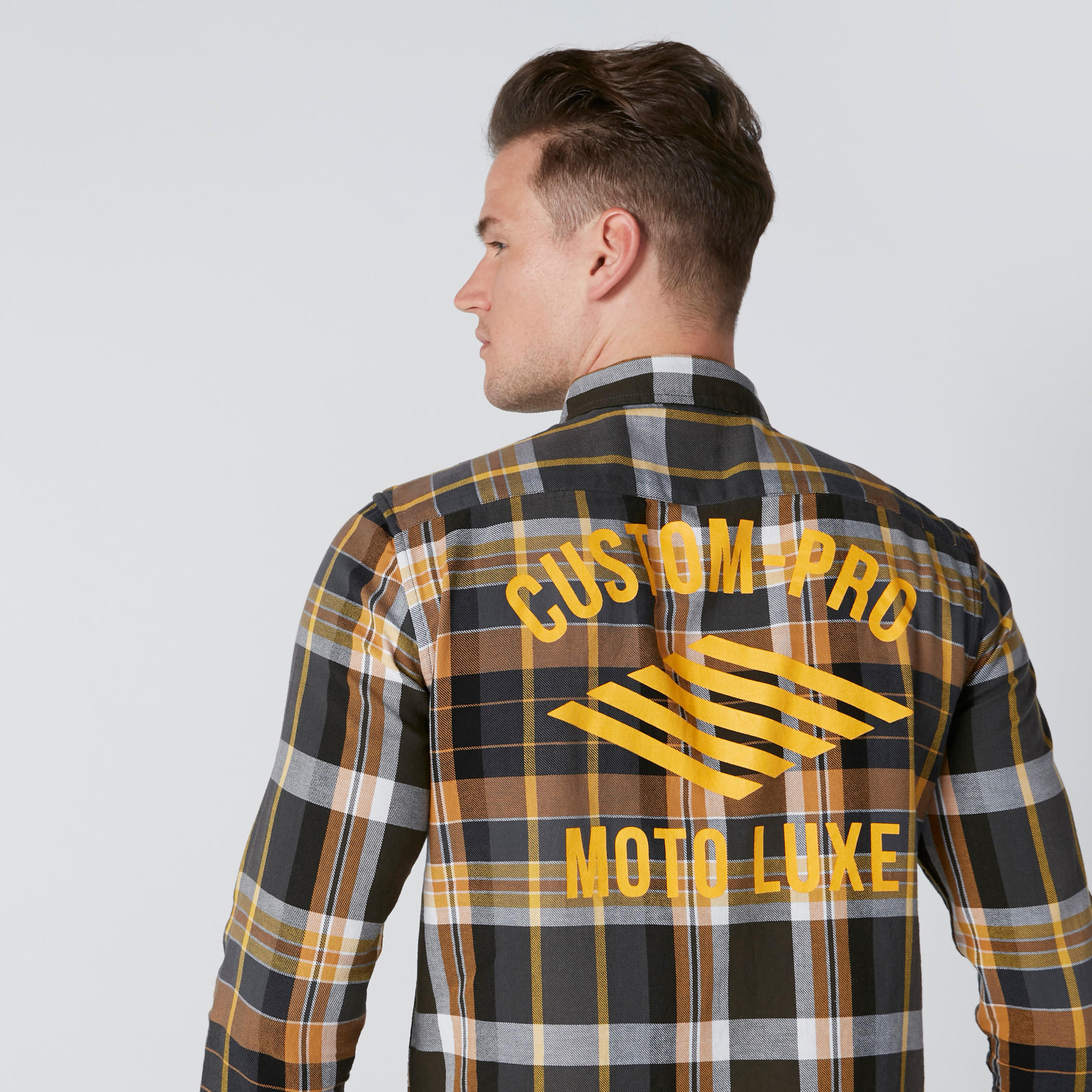 قميص كاروهات بأكمام طويلة وأزرار-men-clothing-shirts-image-5