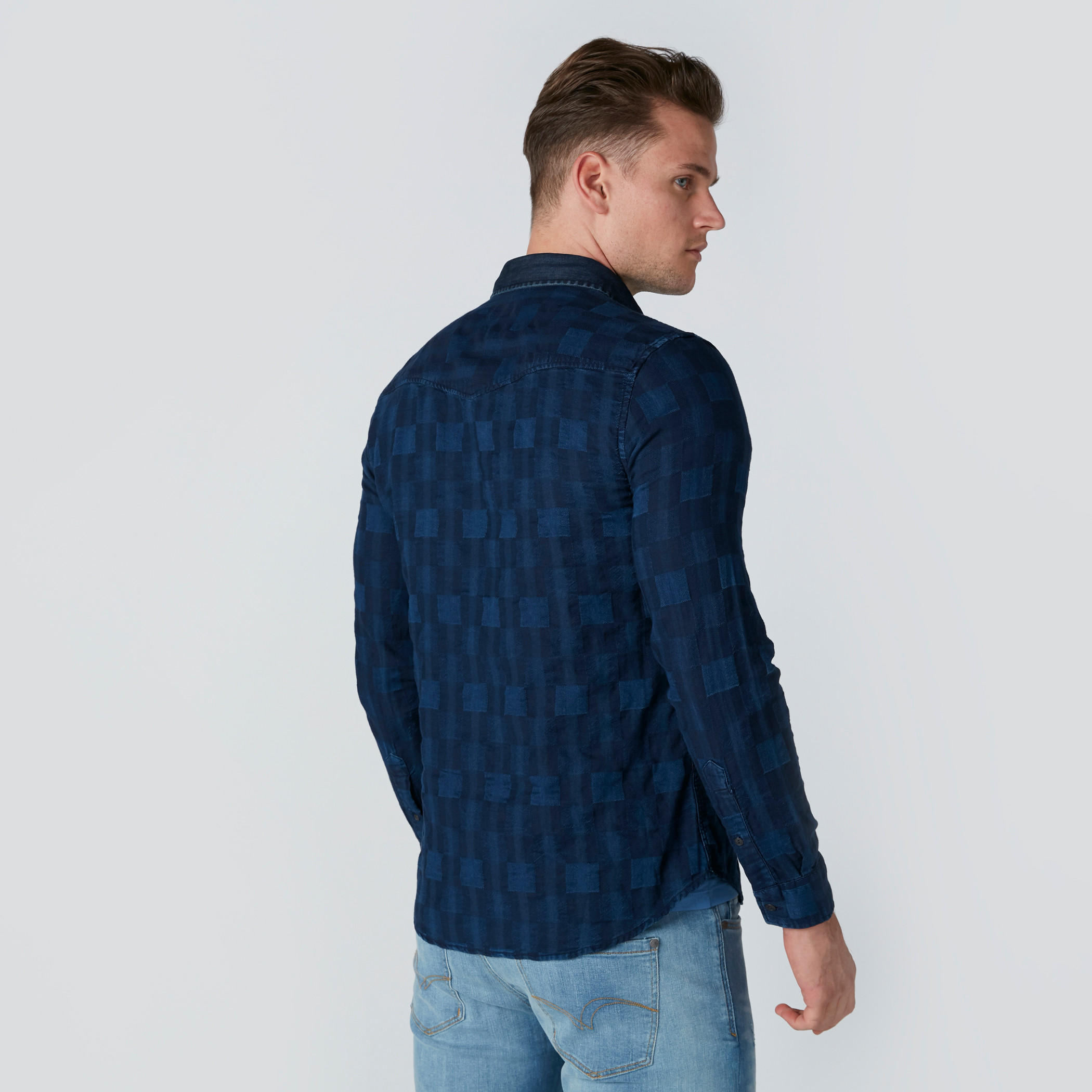 قميص كاروهات وقصّة سليم فيت وجيوب وأزرار-men-clothing-shirts-image-2