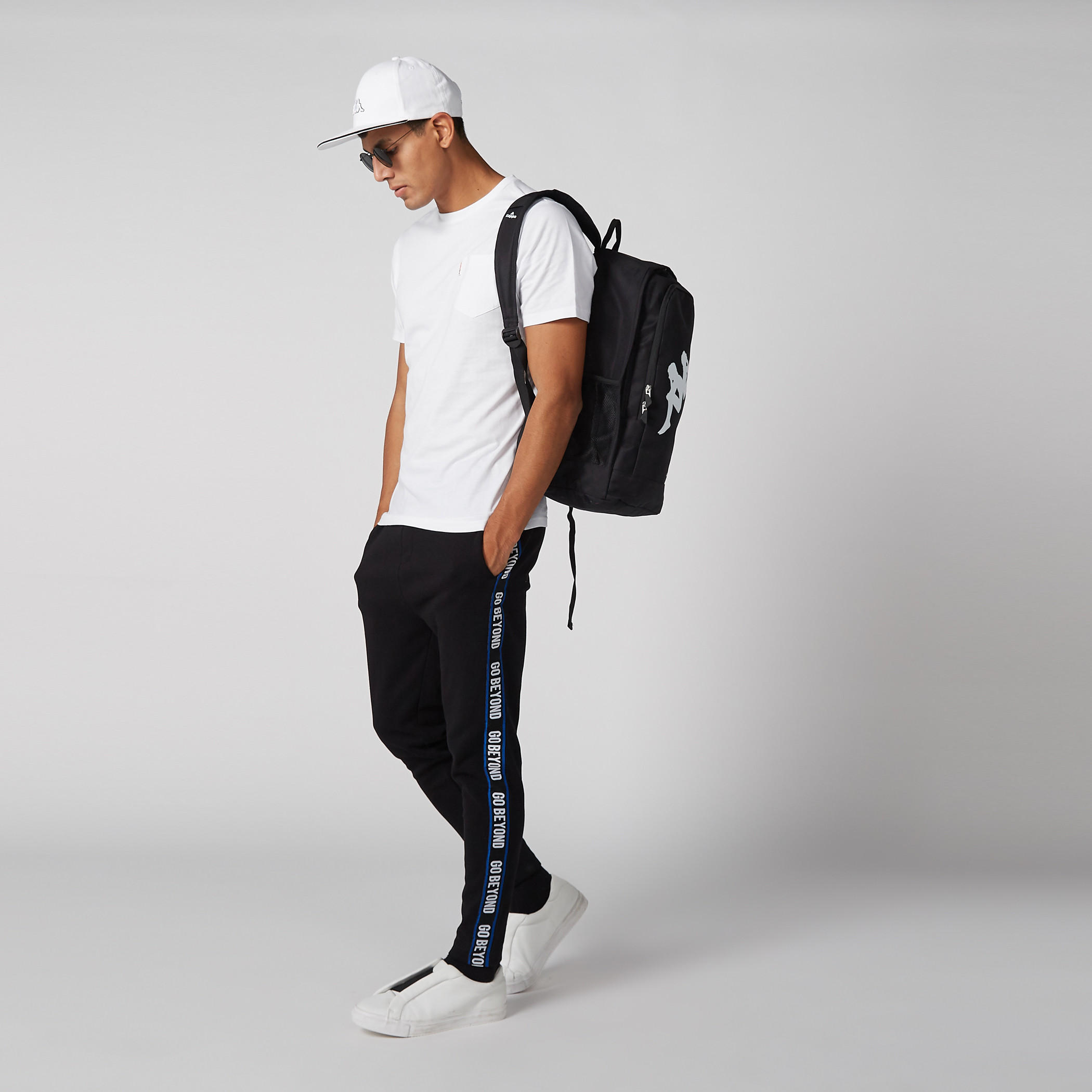 تيشيرت بأكمام قصيرة وجيب على الصدر من لي كوبر-men-clothing-tshirtsandpolos-tshirts-image-3
