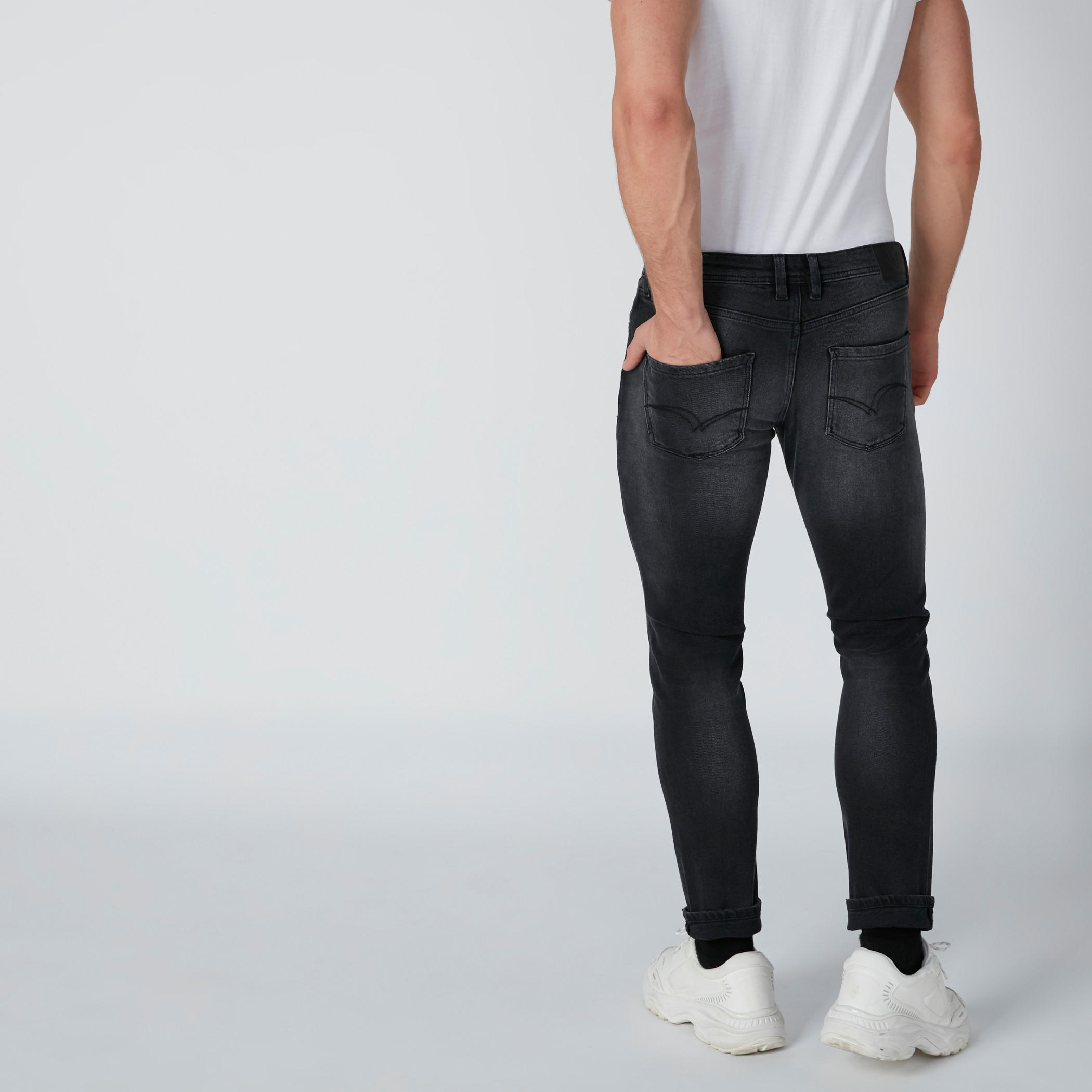 بنطال جينز سليم بتصميم ممزّق وسحّاب-men-clothing-bottoms-jeans-image-2