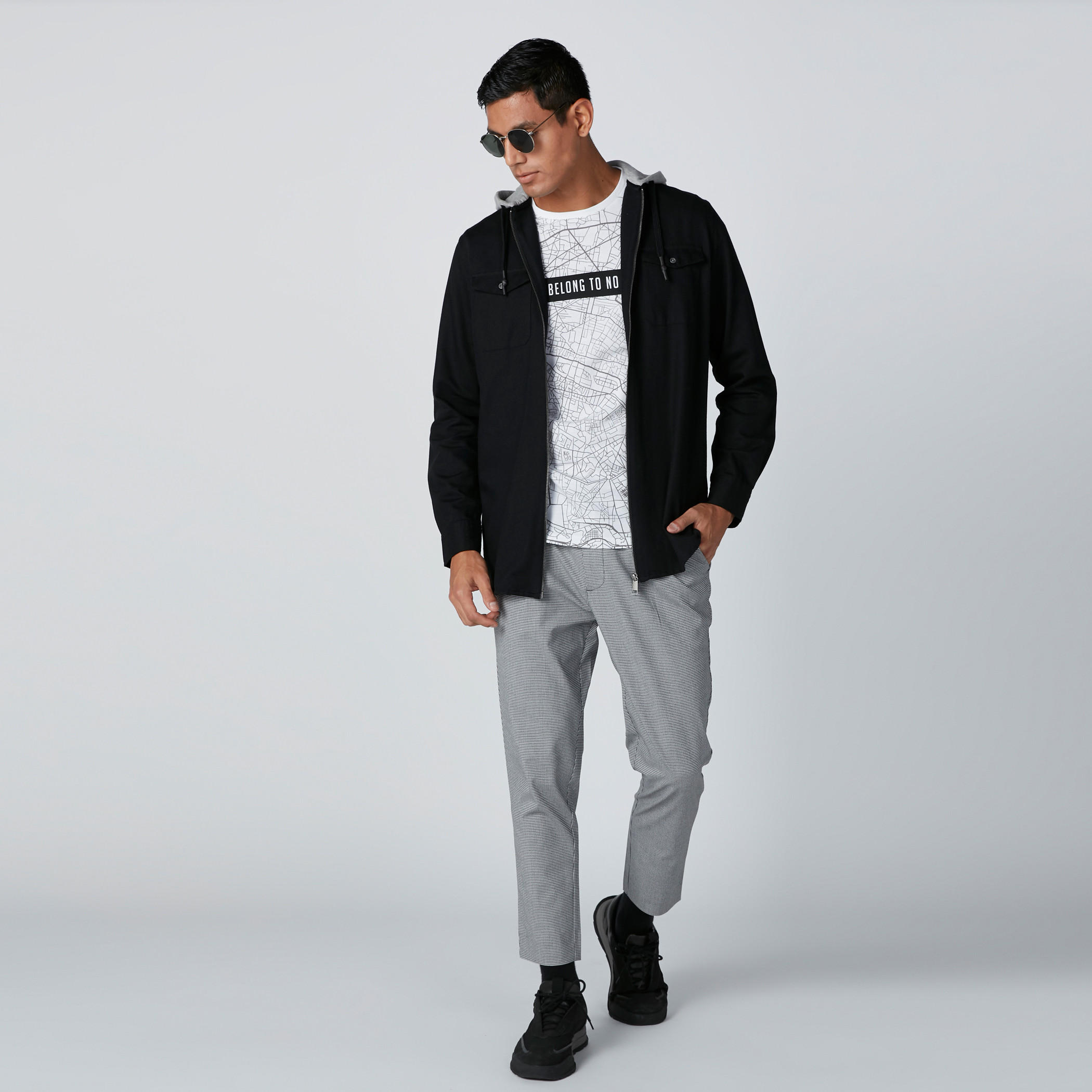 قميص بقبّعة وأكمام طويلة وسحّاب إغلاق من لي كوبر-men-clothing-jacketsandblazers-jackets-image-4