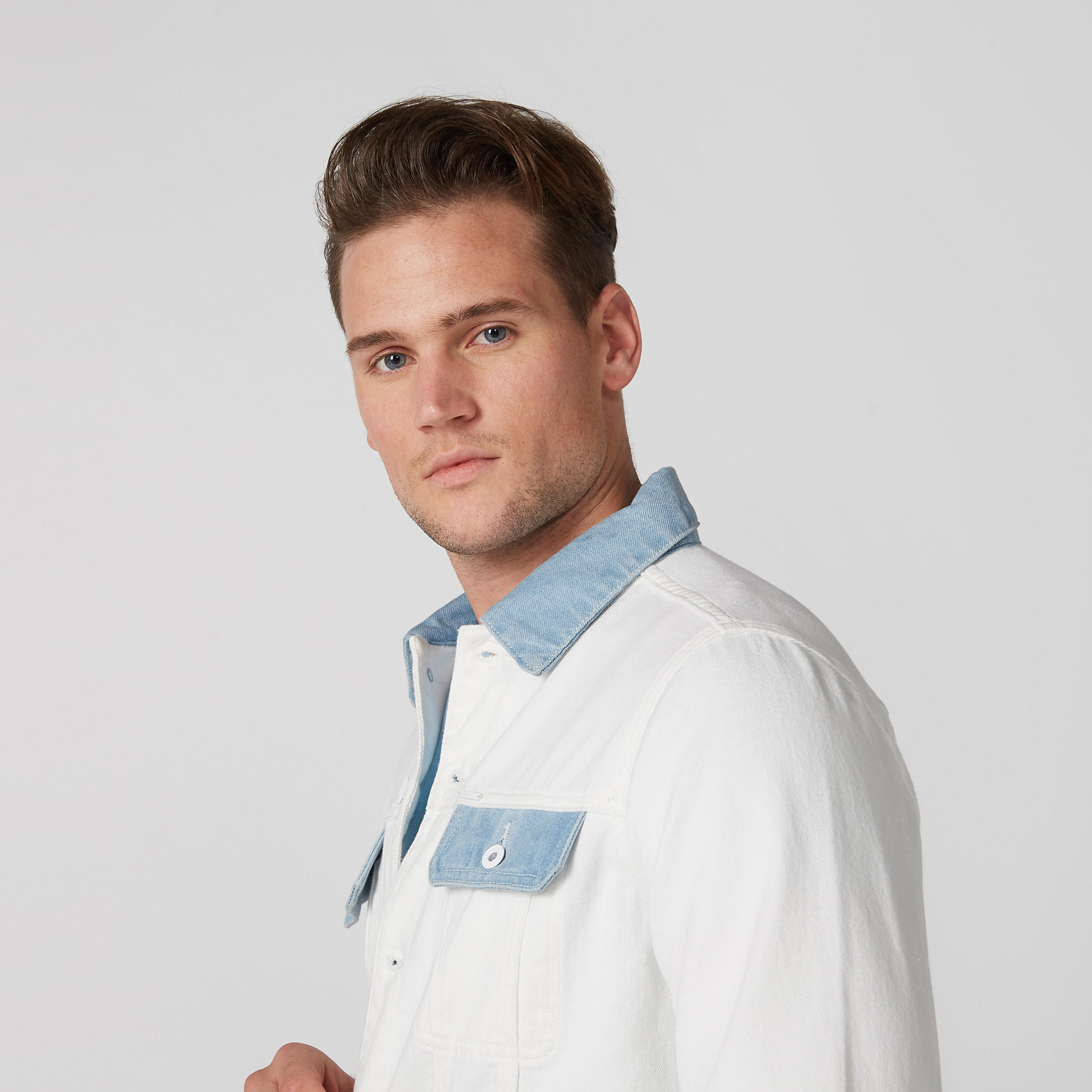 جاكيت دينم بأكمام طويلة وجيوب-men-clothing-jacketsandblazers-jackets-image-1