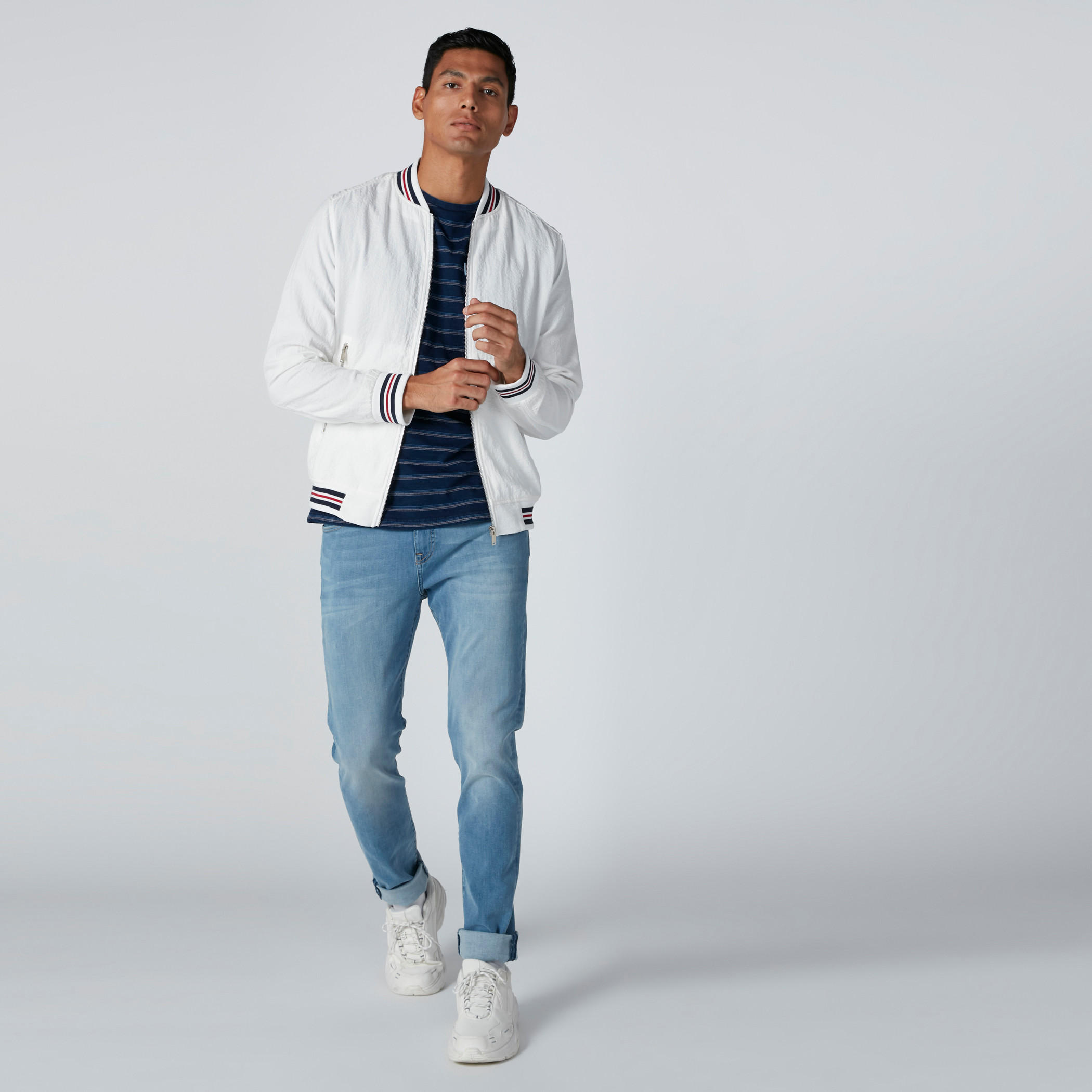 تيشيرت مقلّم بأكمام قصيرة وجيوب من لي كوبر-men-clothing-tshirtsandpolos-tshirts-image-3