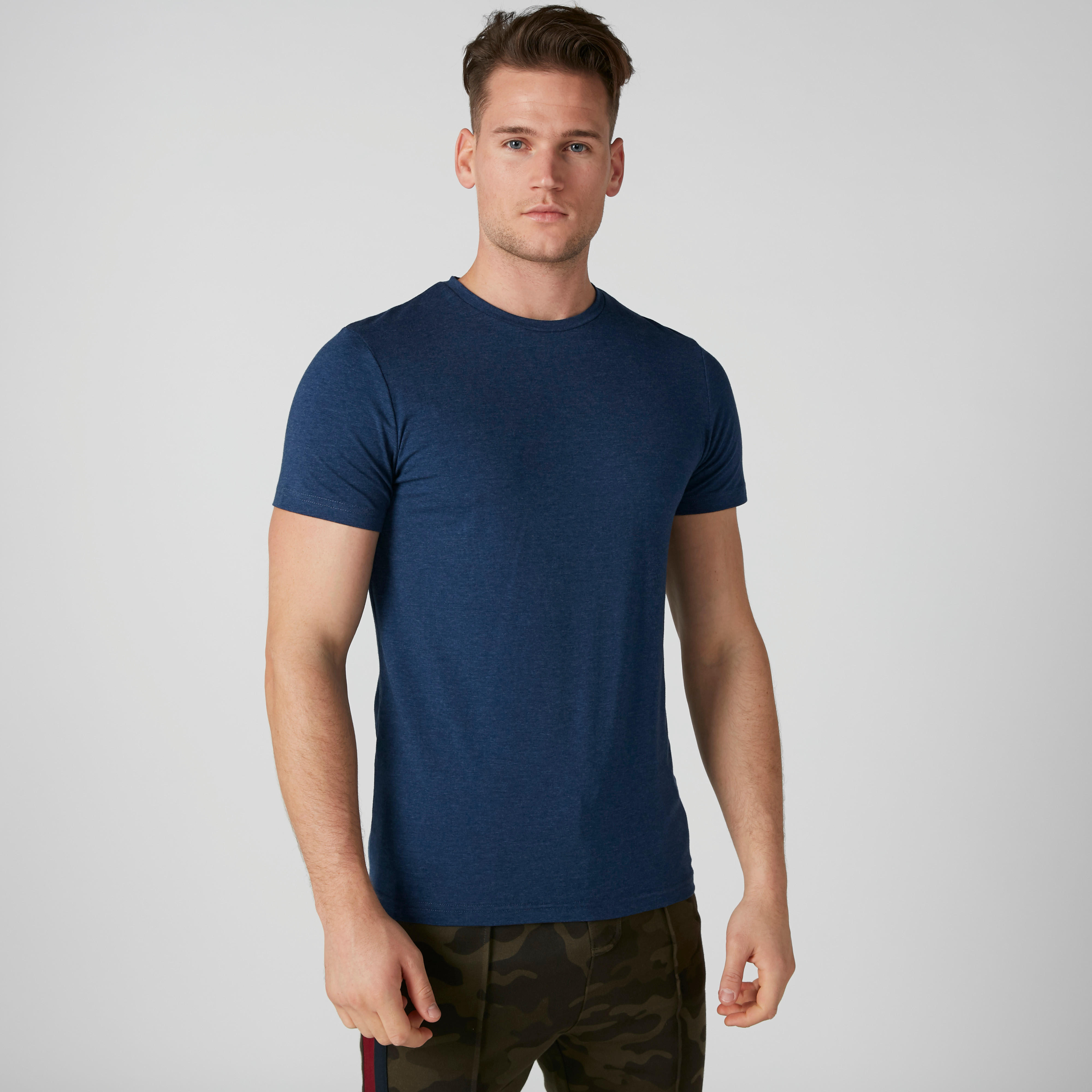 تيشيرت بقصّة عادية وياقة مستديرة وأكمام قصيرة من لي كوبر-men-clothing-tshirtsandpolos-tshirts-image-1