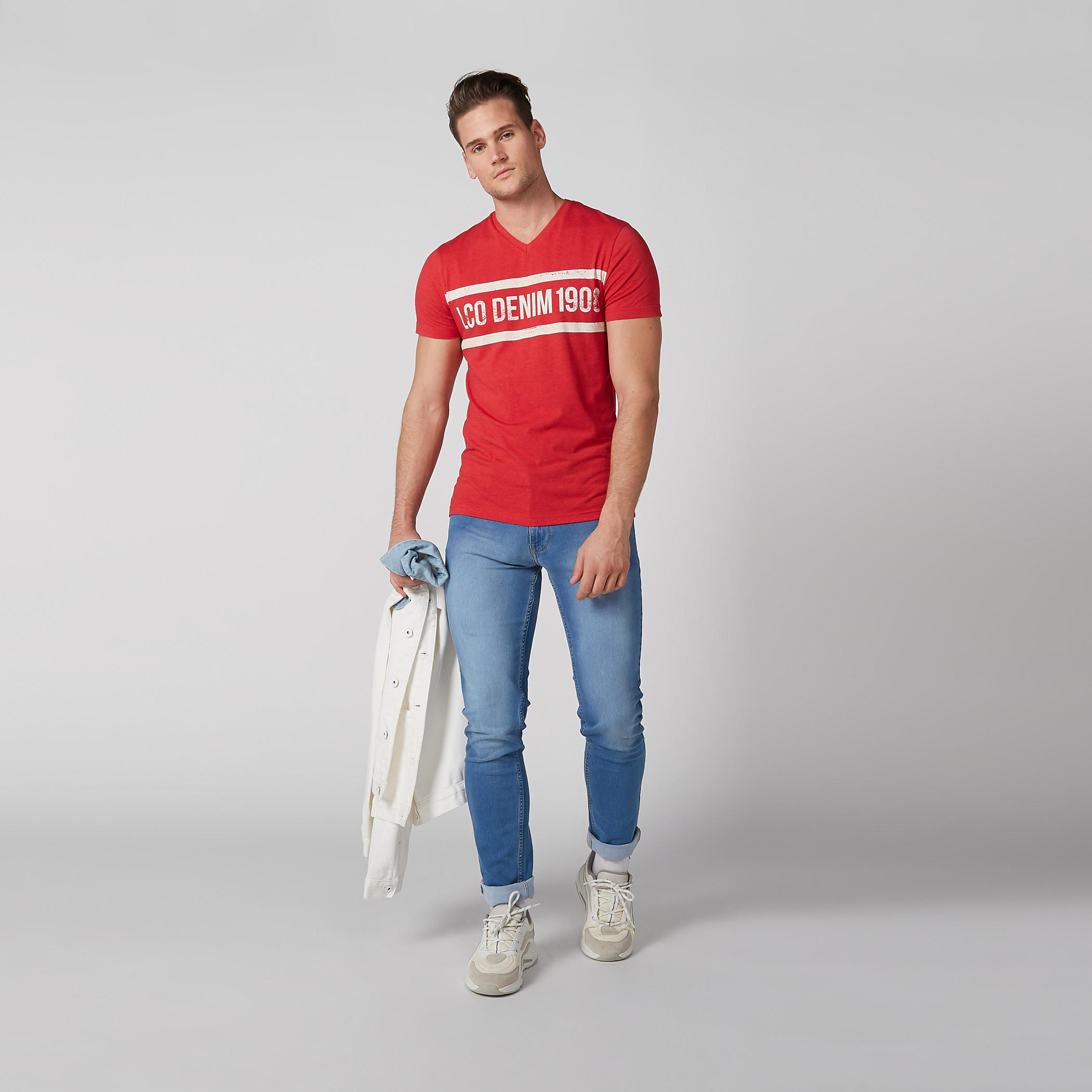 Panel Printed T-Shirt with V-Neck and Short Sleeves-men-clothing-tshirtsandpolos-tshirts-image-4
