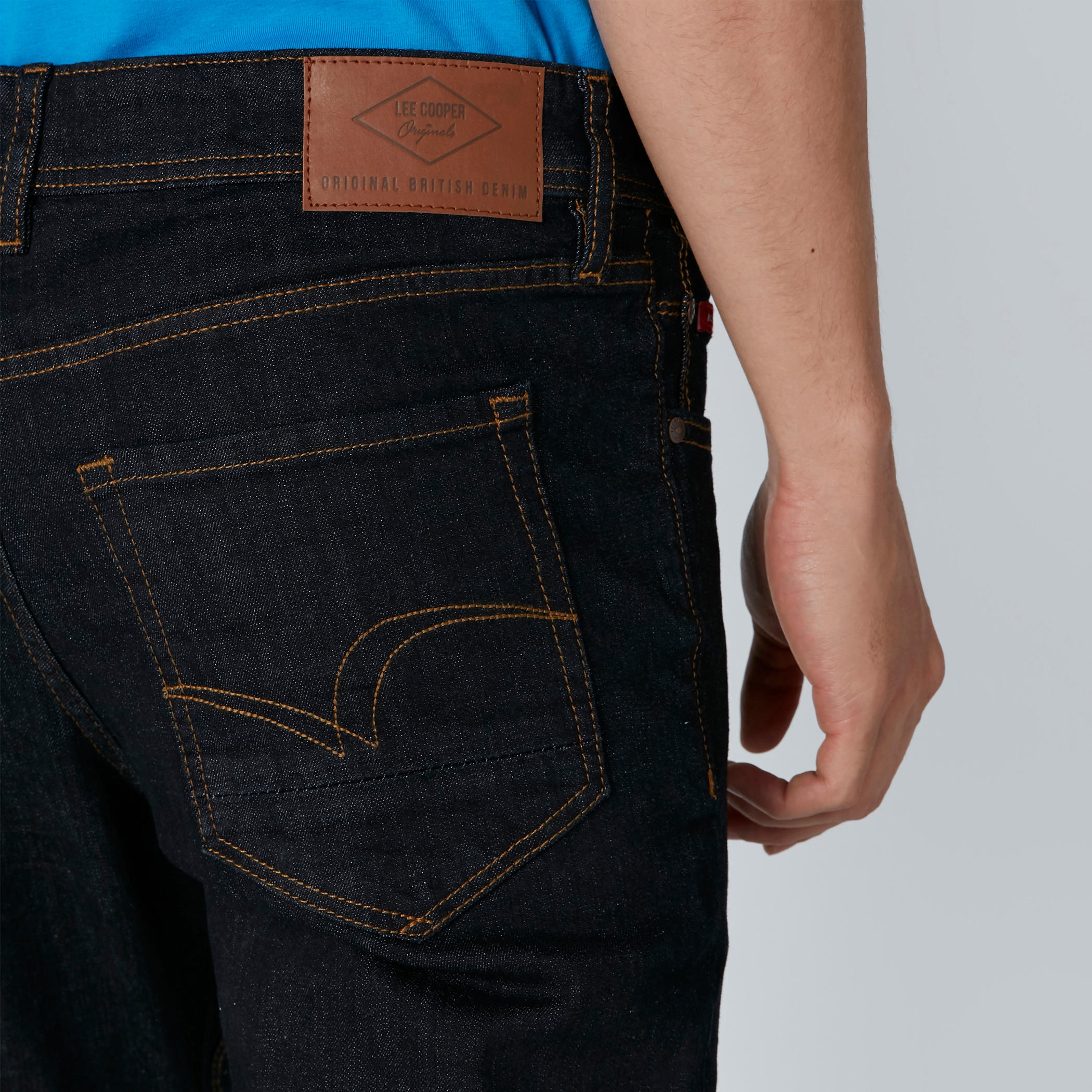بنطال جينز طويل سكيني من لي كوبر-men-clothing-bottoms-jeans-image-5