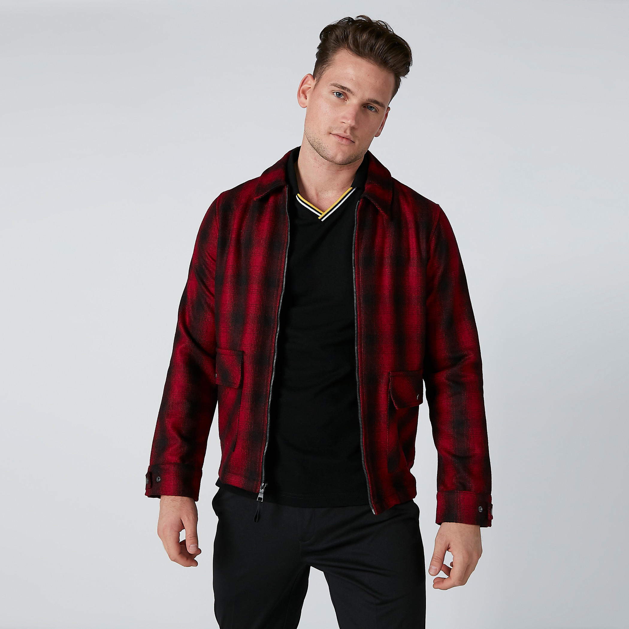 جاكيت كاروهات بومبر وسحّاب إغلاق وجيوب-men-clothing-jacketsandblazers-jackets-image-3
