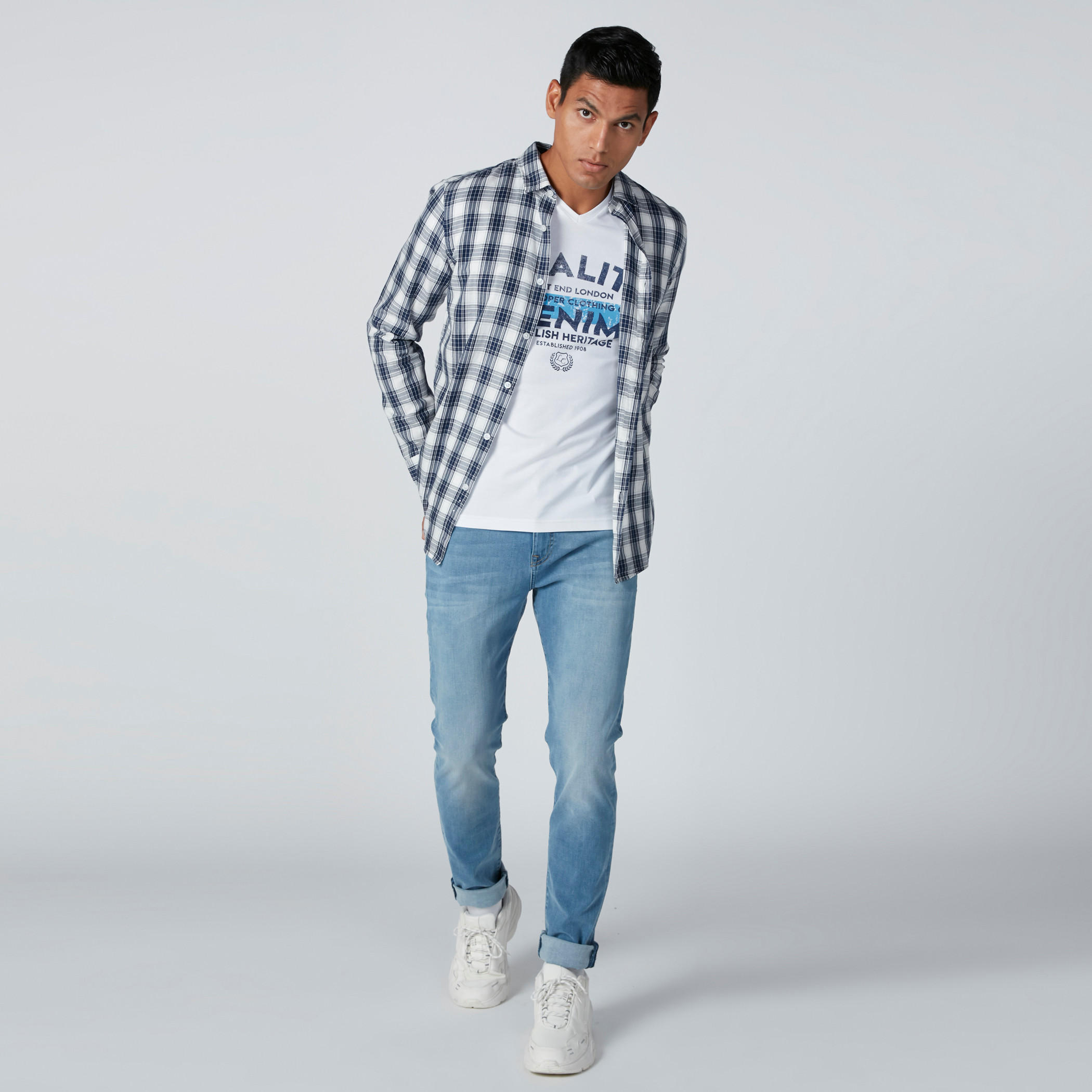 Lee Cooper Printed T-Shirt with V-Neck and Short Sleeves-men-clothing-tshirtsandpolos-tshirts-image-3
