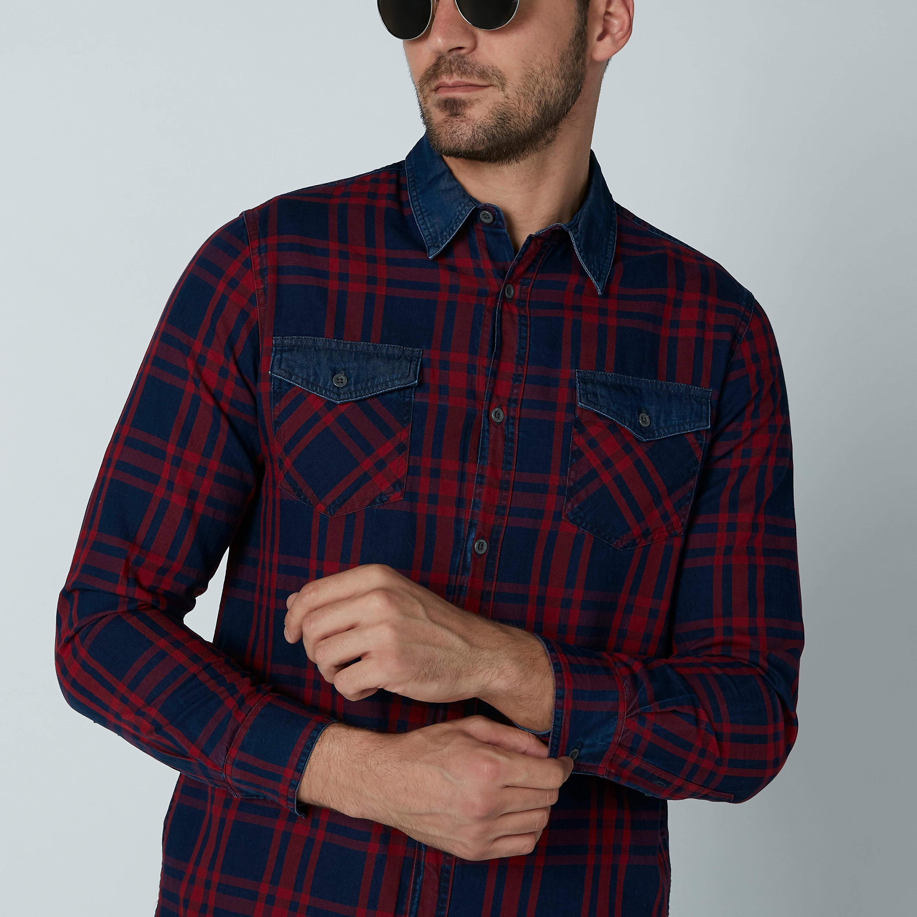 قميص كاروهات بأكمام طويلة وجيب-men-clothing-shirts-image-3