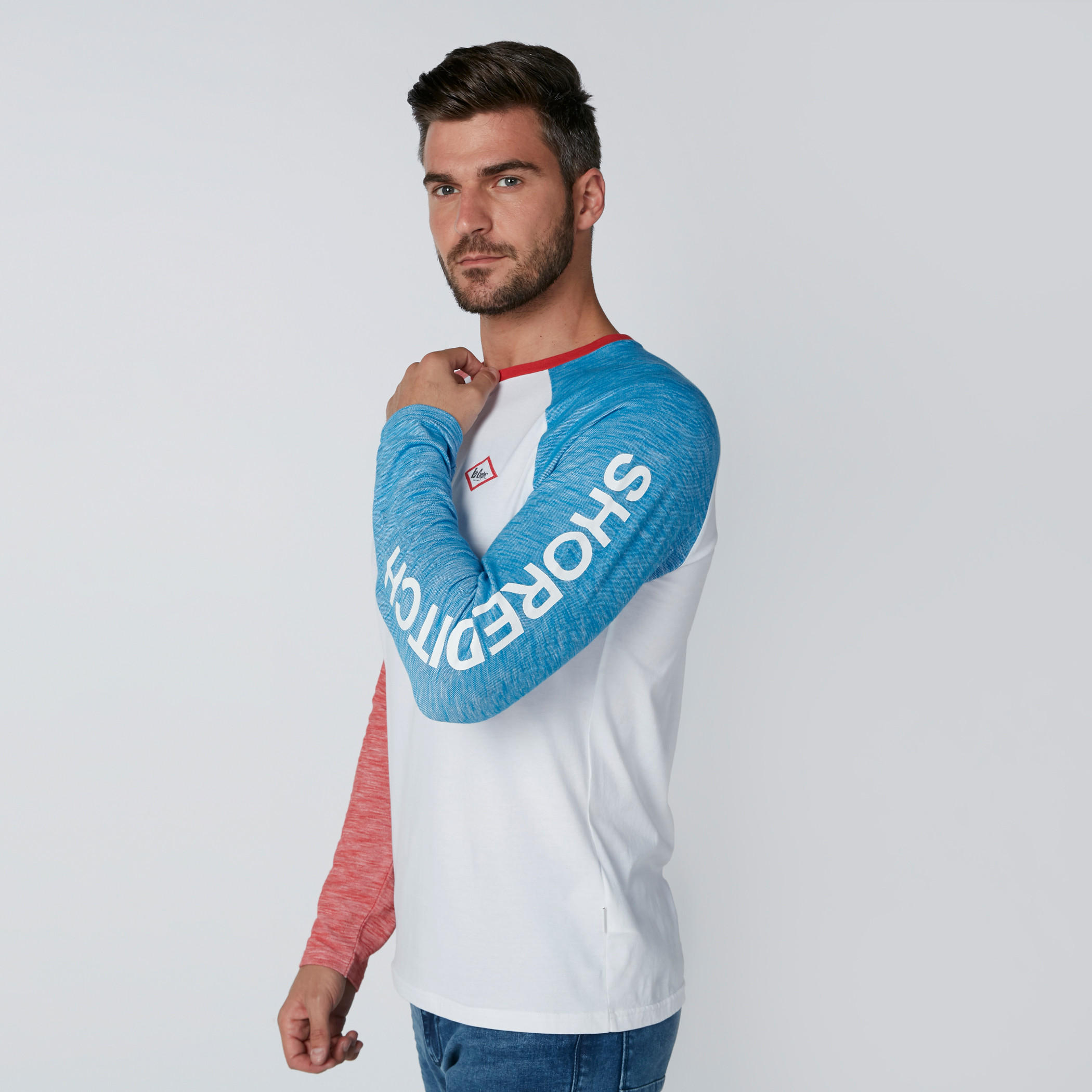 تيشيرت بأكمام طويلة وطبعات من لي كوبر-men-clothing-tshirtsandpolos-tshirts-image-4