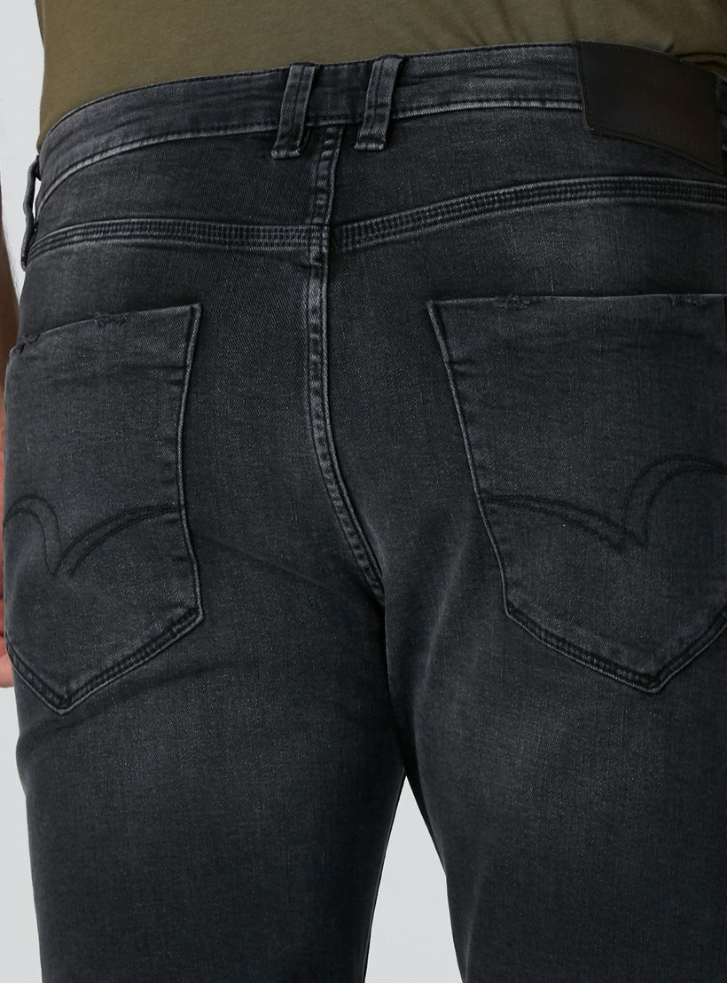 شورت دينم بجيوب وشريطة من لي كوبر-men-clothing-bottoms-shorts-image-6