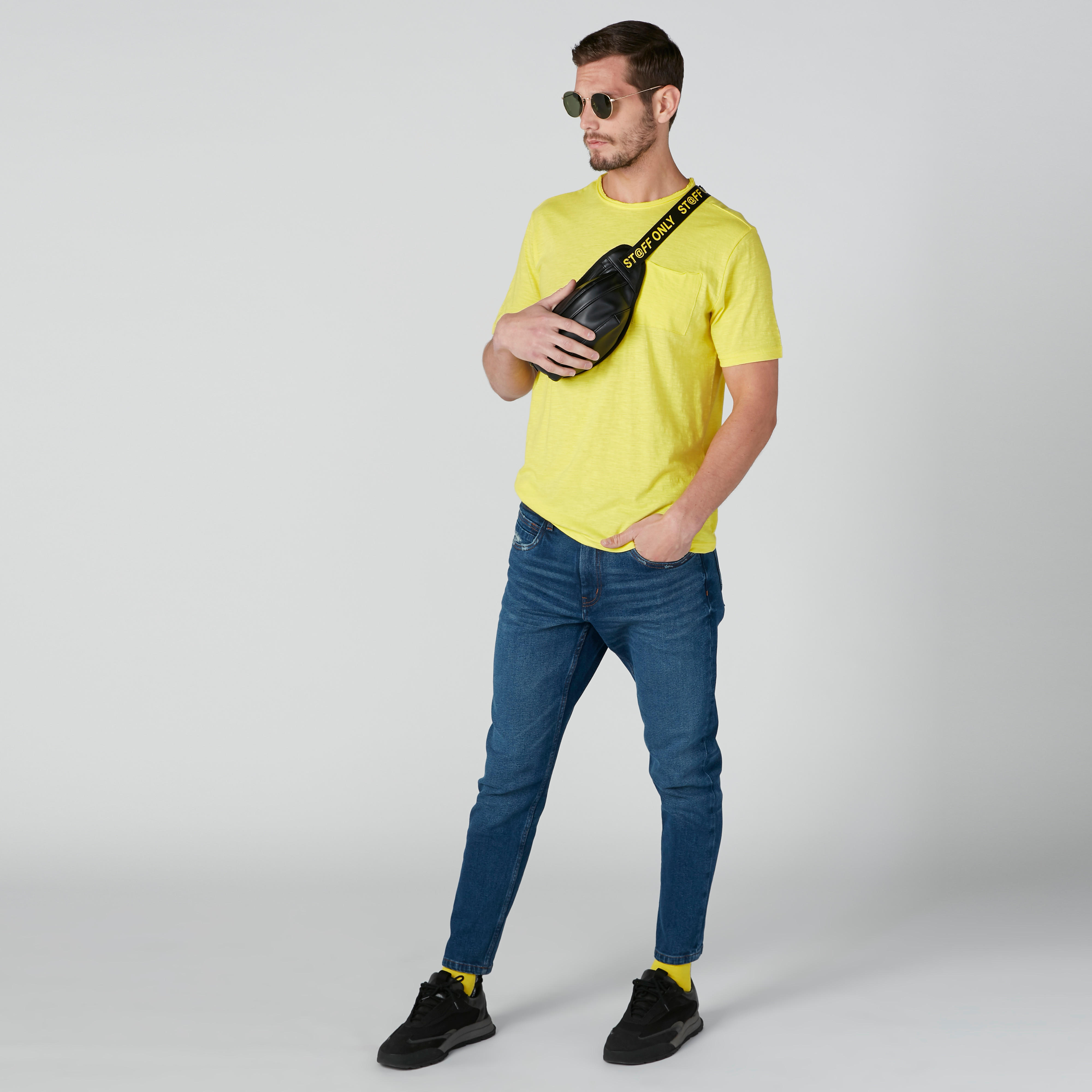 تيشيرت مستدام سليم فيت بجيب على الصدر-men-clothing-tshirtsandpolos-tshirts-image-3