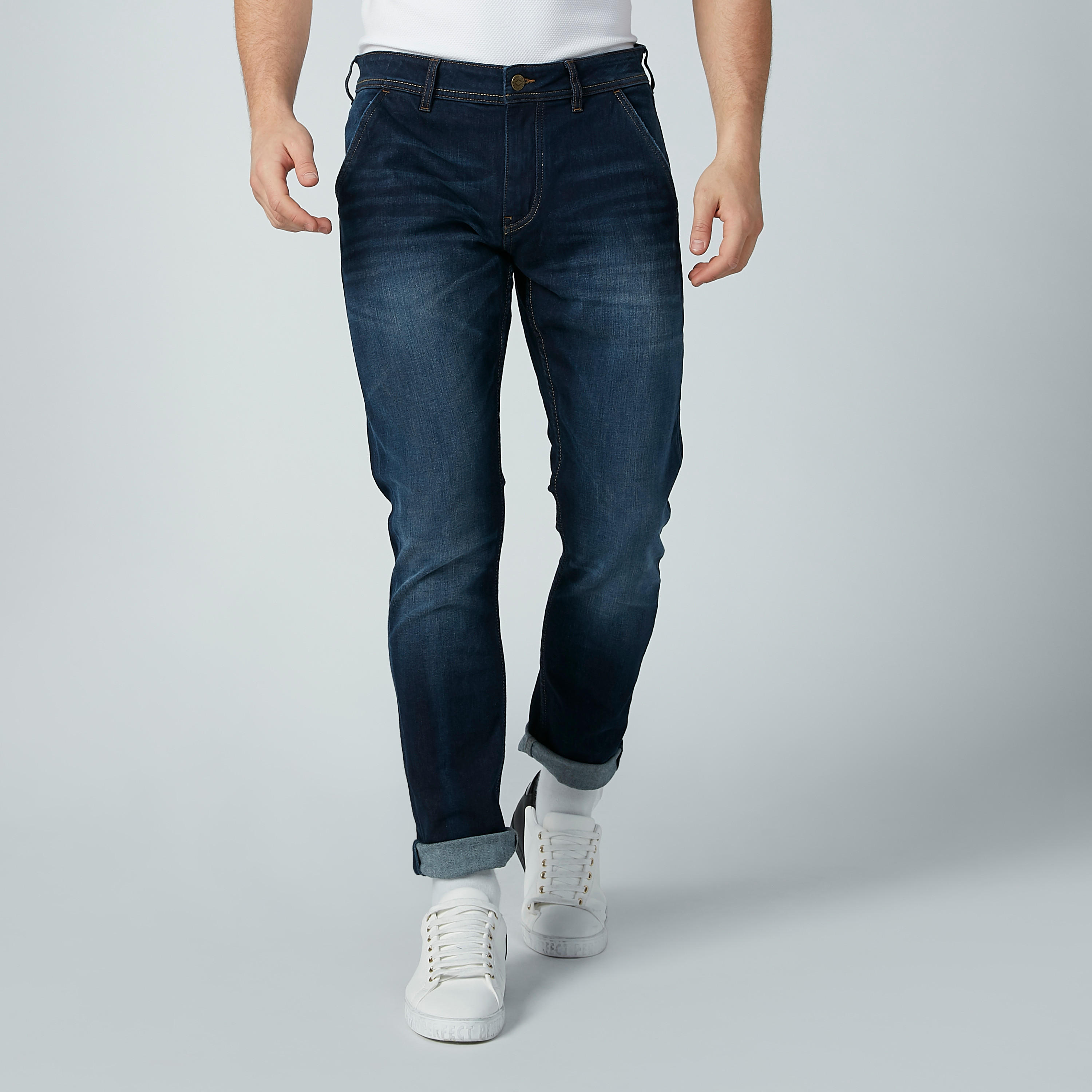 بنطال جينز بجيوب من لي كوبر-men-clothing-bottoms-jeans-image-3