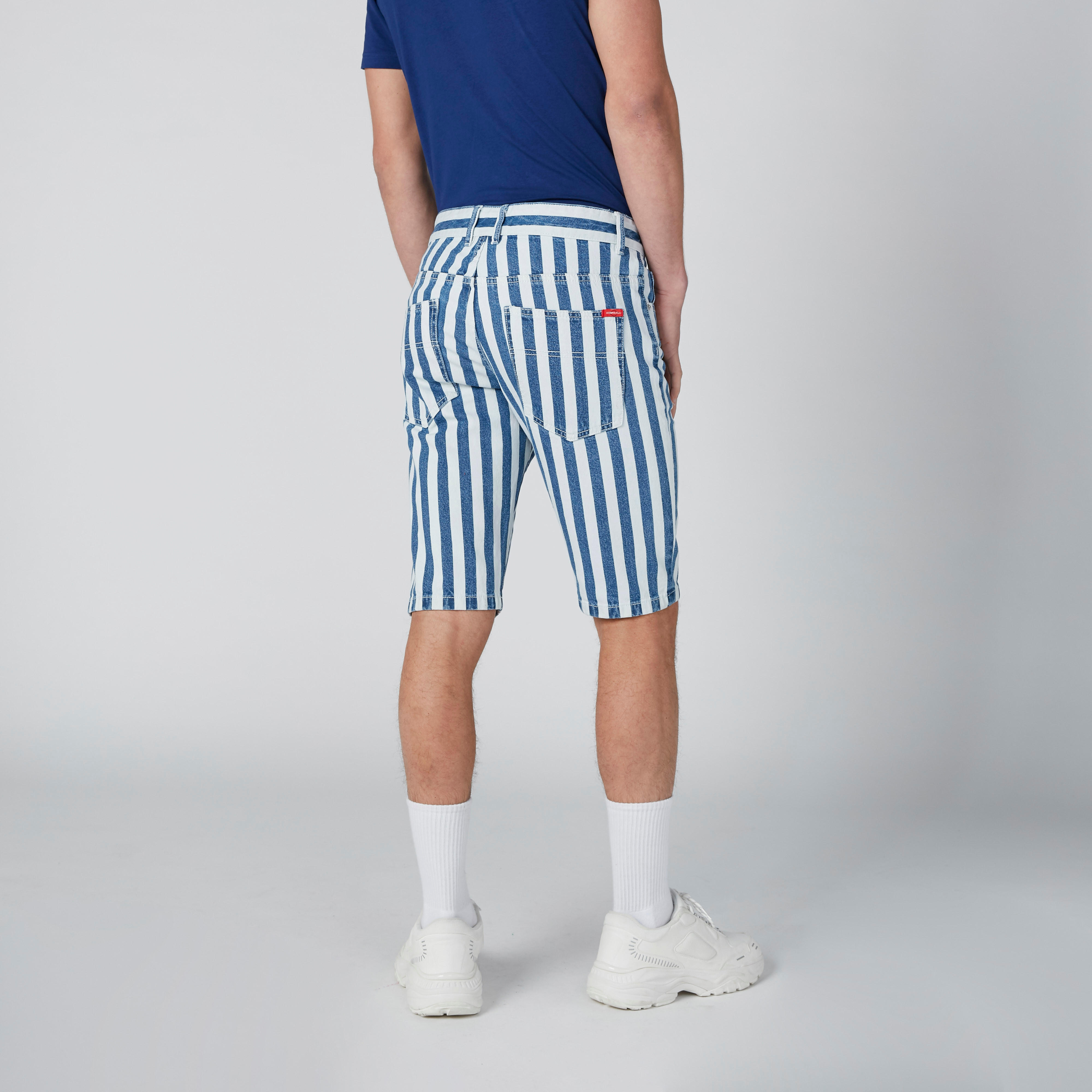 شورت مستدام دينم مقلّم بخصر متوسط الارتفاع وجيوب-men-clothing-bottoms-shorts-image-4