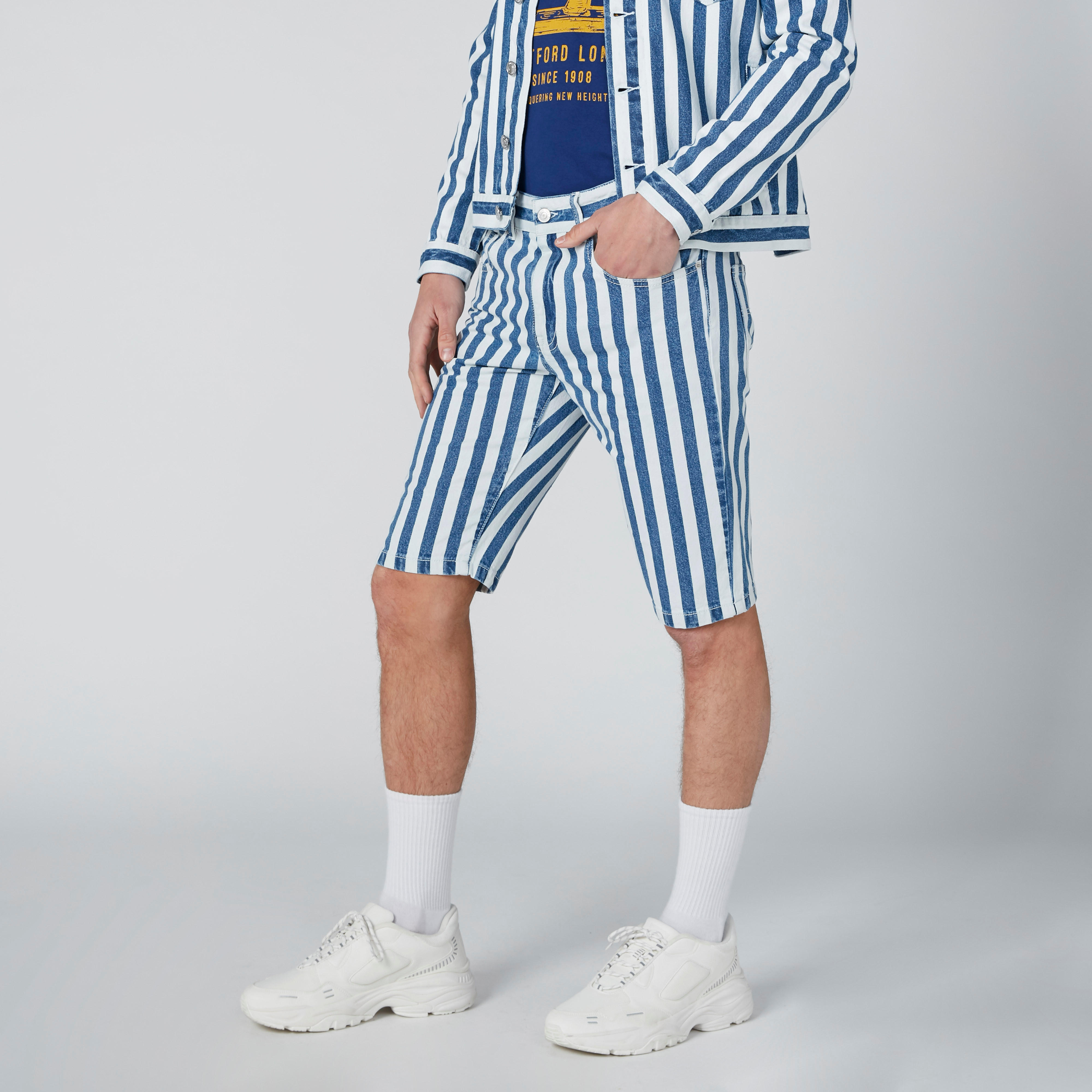 شورت مستدام دينم مقلّم بخصر متوسط الارتفاع وجيوب-men-clothing-bottoms-shorts-image-5