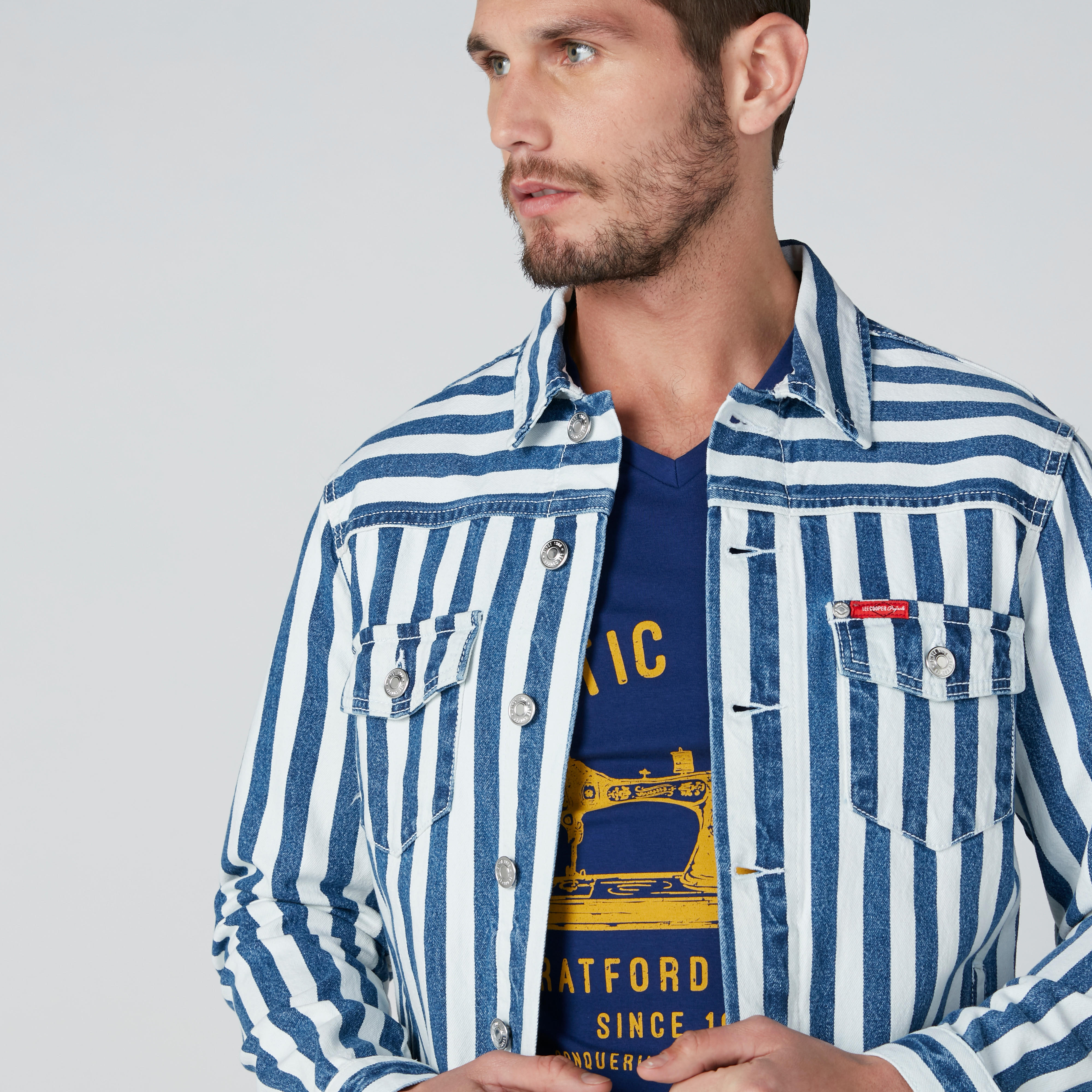 جاكيت مستدام بتصميم مقلّم وجيوب-men-clothing-jacketsandblazers-jackets-image-5