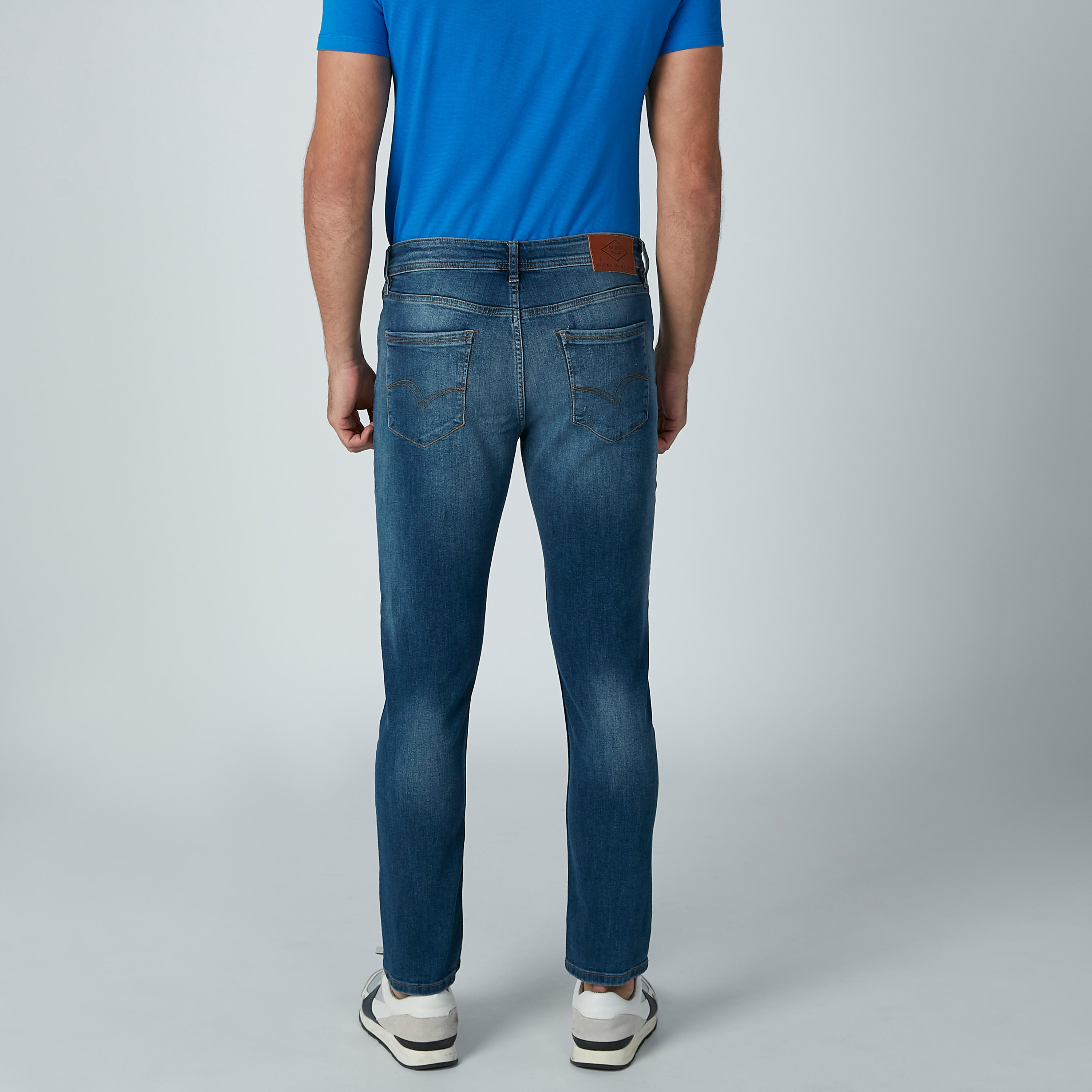 بنطال جينز طويل مضلّع بحلقات للحزام وجيوب من لي كوبر-men-clothing-bottoms-jeans-image-5