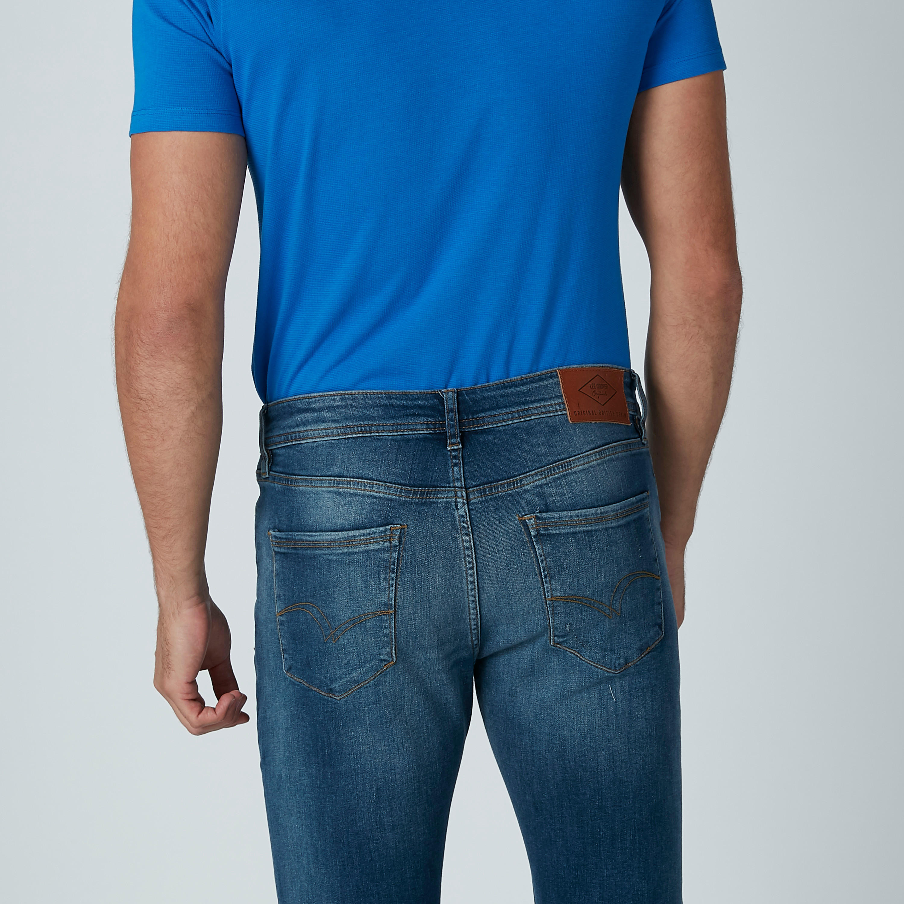 بنطال جينز طويل مضلّع بحلقات للحزام وجيوب من لي كوبر-men-clothing-bottoms-jeans-image-6
