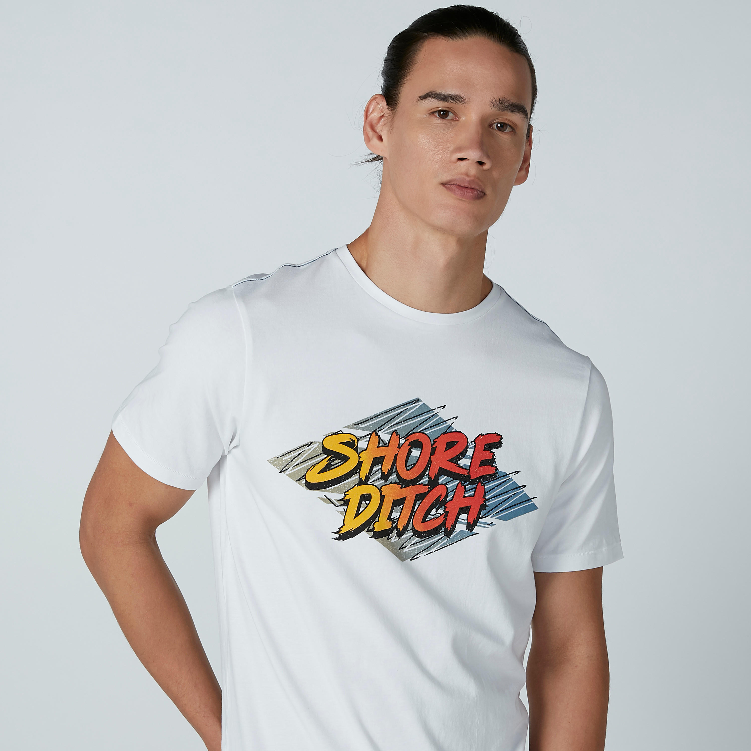 تيشيرت بأكمام قصيرة وياقة مستديرة وطبعات من لي كوبر-men-clothing-tshirtsandpolos-tshirts-image-2