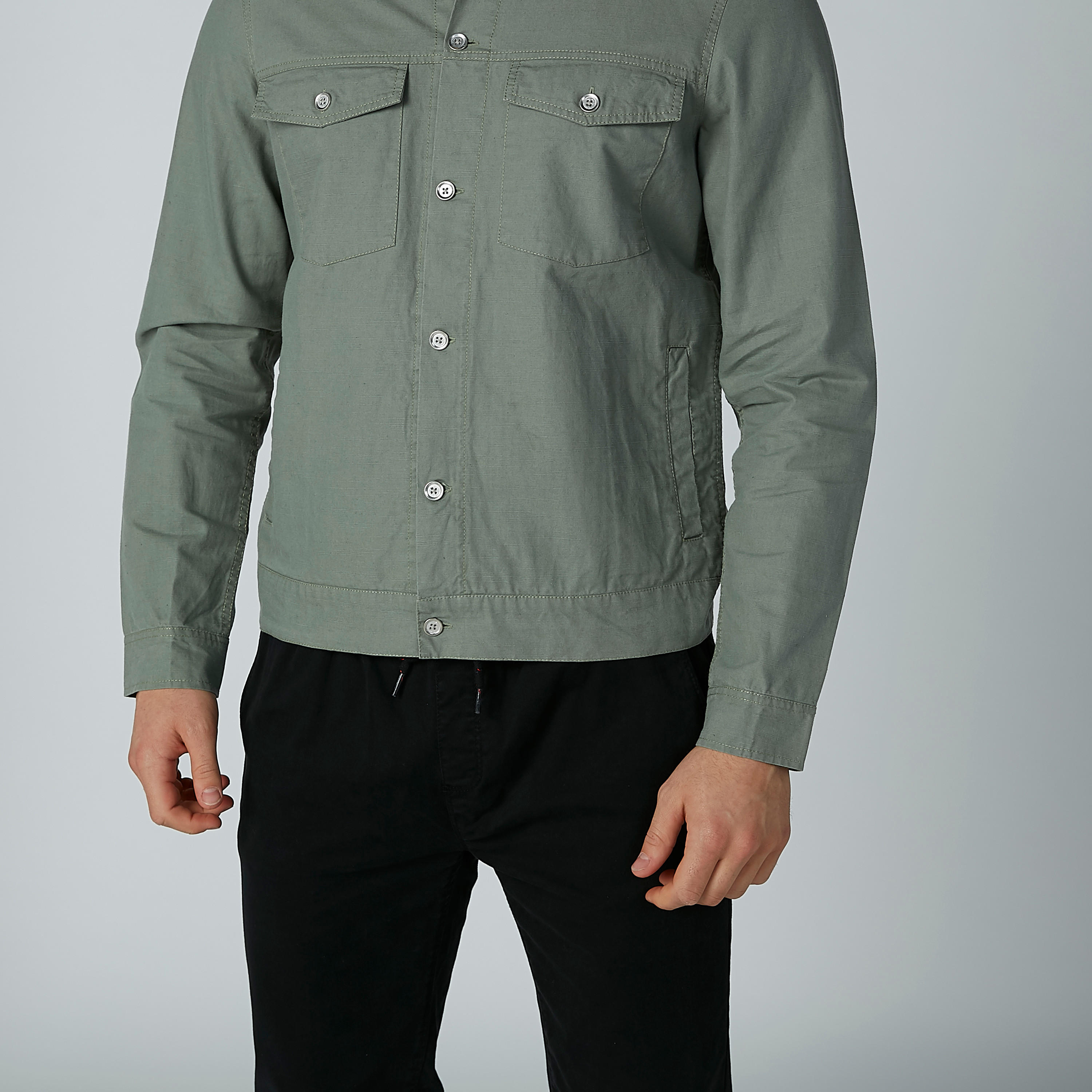 جاكيت دينم بأكمام طويلة وجيوب بطيّة من لي كوبر-men-clothing-jacketsandblazers-jackets-image-3