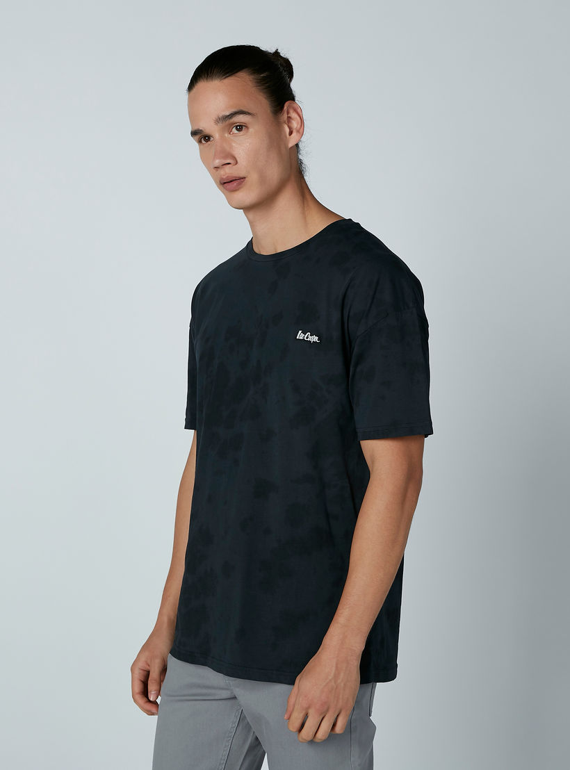 تيشيرت بأكمام قصيرة وطبعات من لي كوبر-men-clothing-tshirtsandpolos-tshirts-image-3