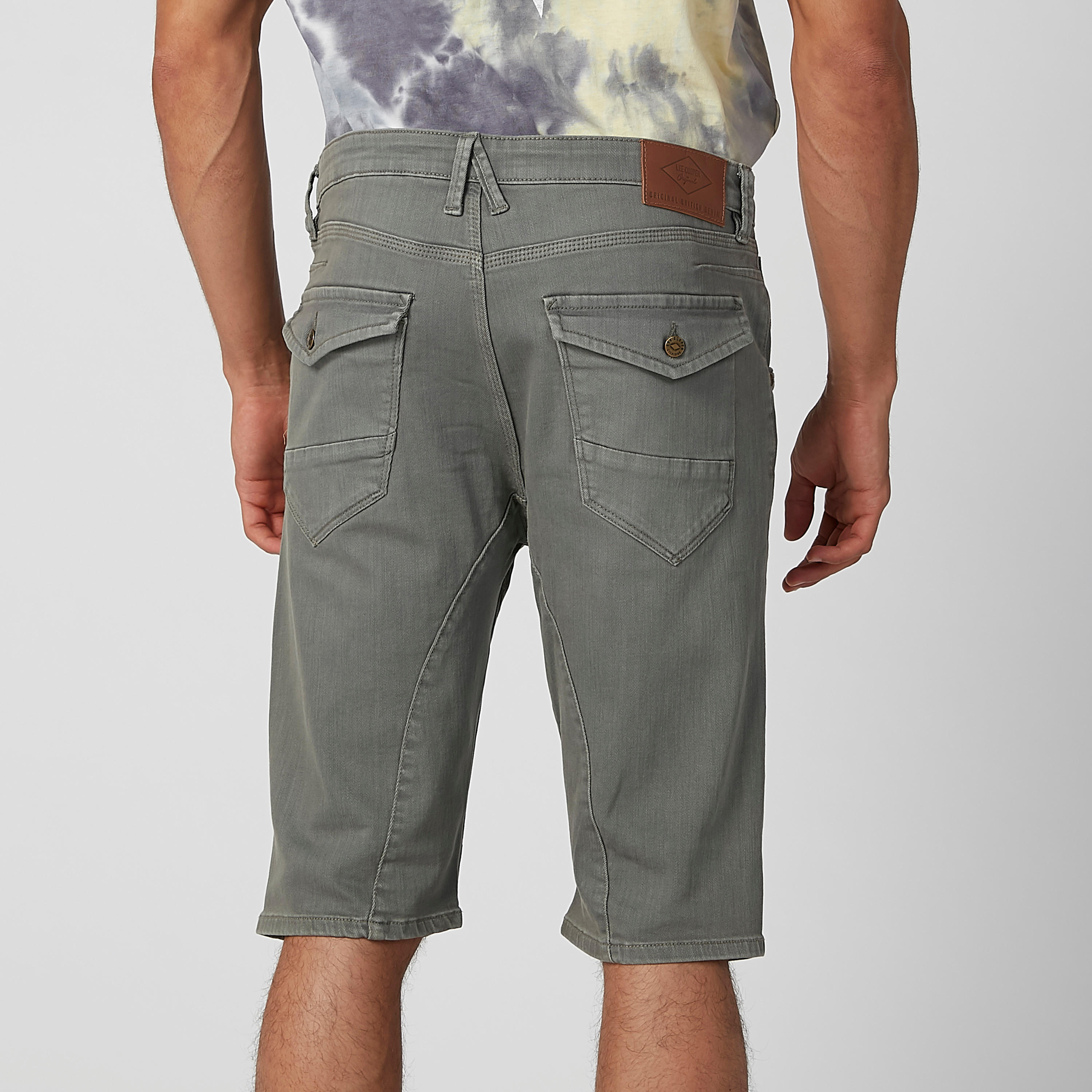 شورت سادة بجيوب وحلقات للحزام من لي كوبر-men-clothing-bottoms-shorts-image-4