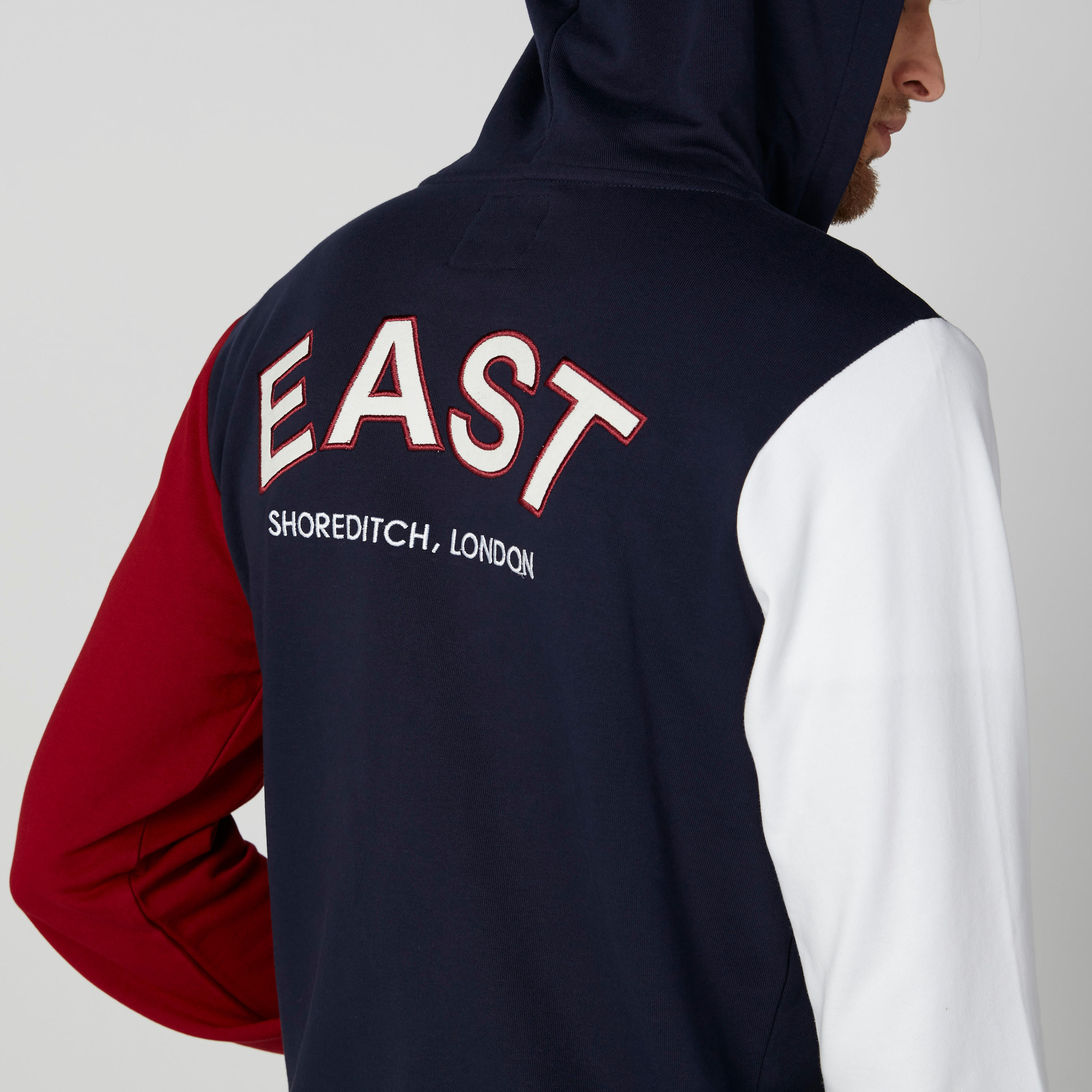 هودي مطرّز بجيوب من لي كوبر-men-winterwear-hoodiesandsweatshirts-image-5