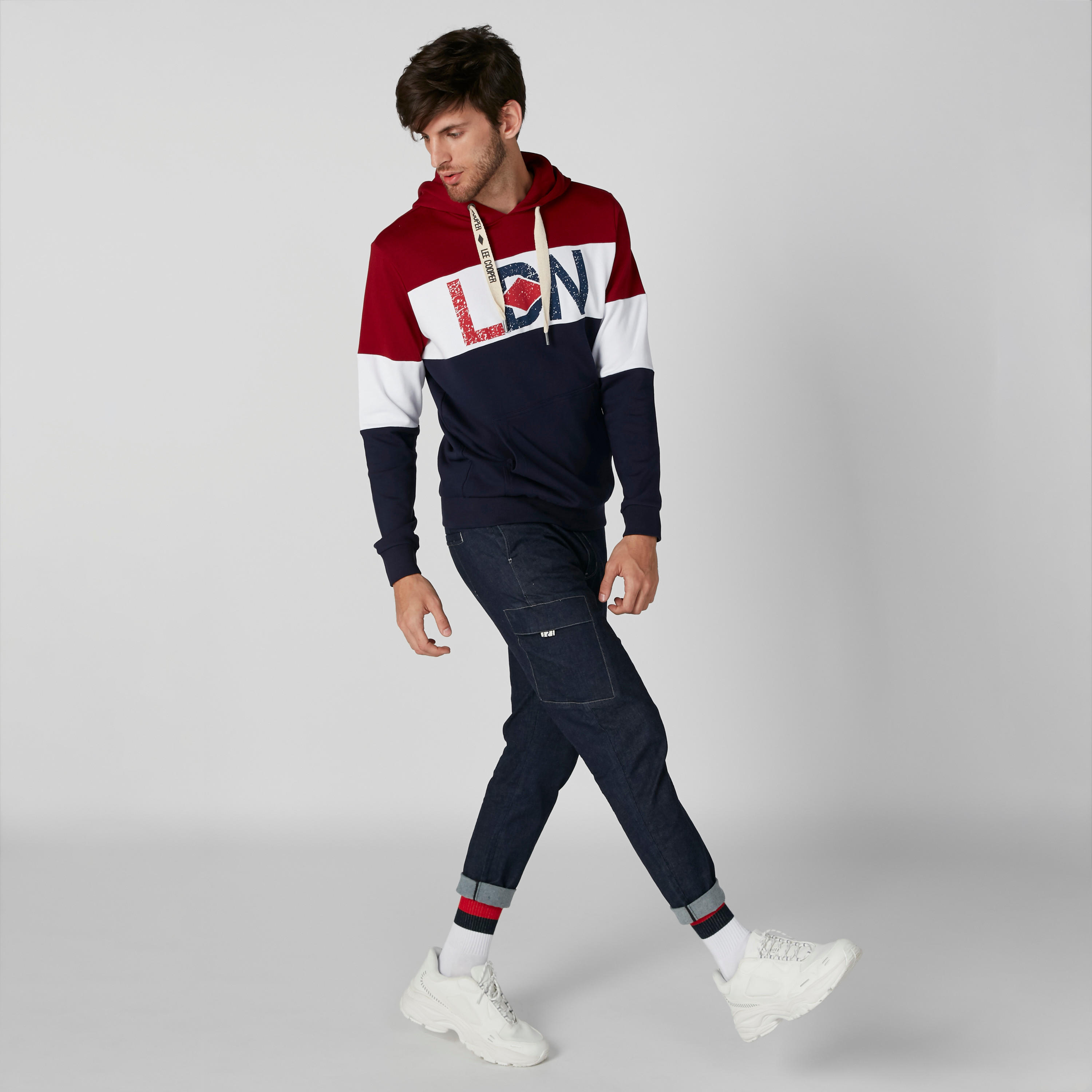 سويت شيرت لي كوبر بقبعة بنقش مطبوع وأكمام طويلة-men-winterwear-hoodiesandsweatshirts-image-3