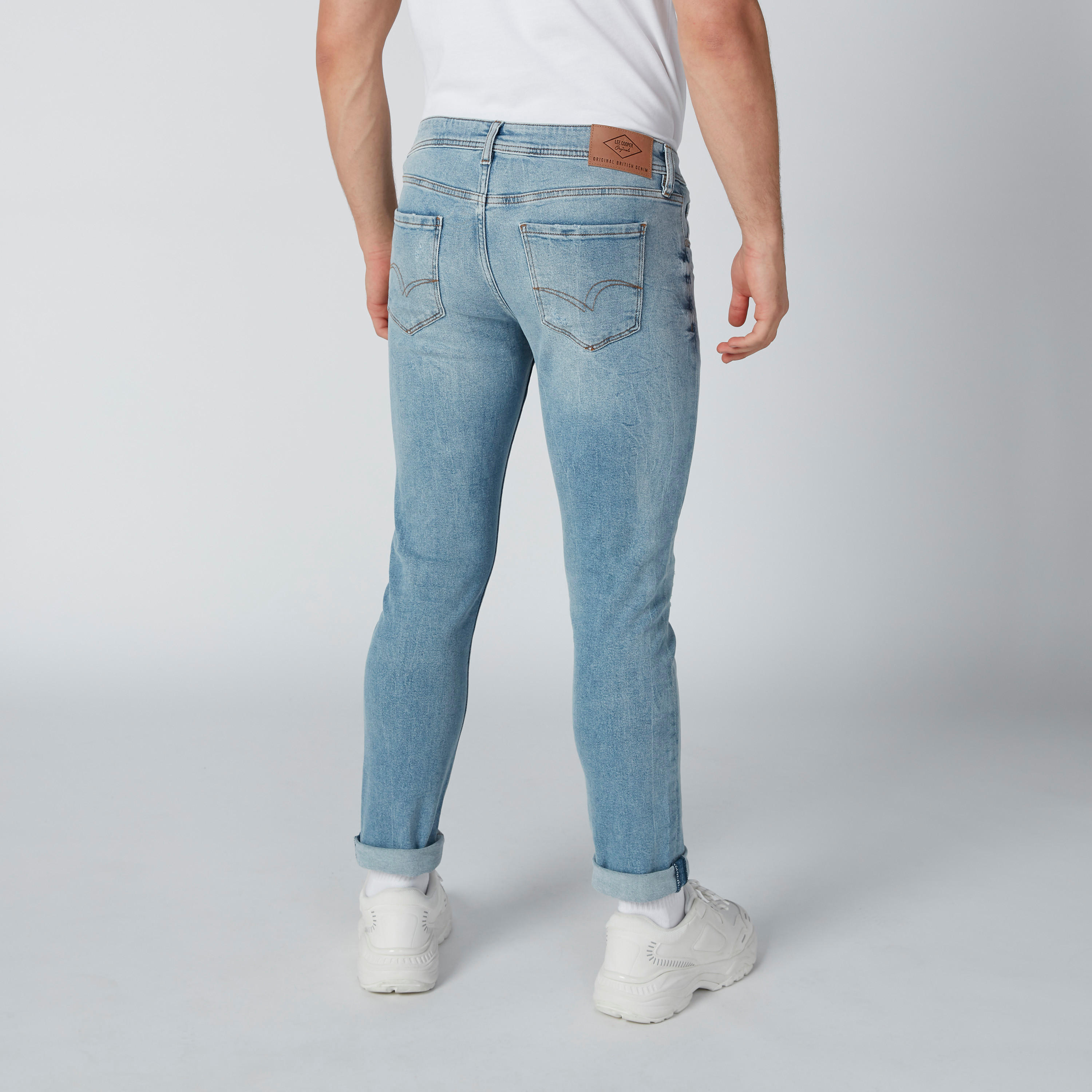 بنطال جينز بتصميم ممزّق وزر إغلاق وجيوب من لي كوبر-men-clothing-bottoms-jeans-image-2