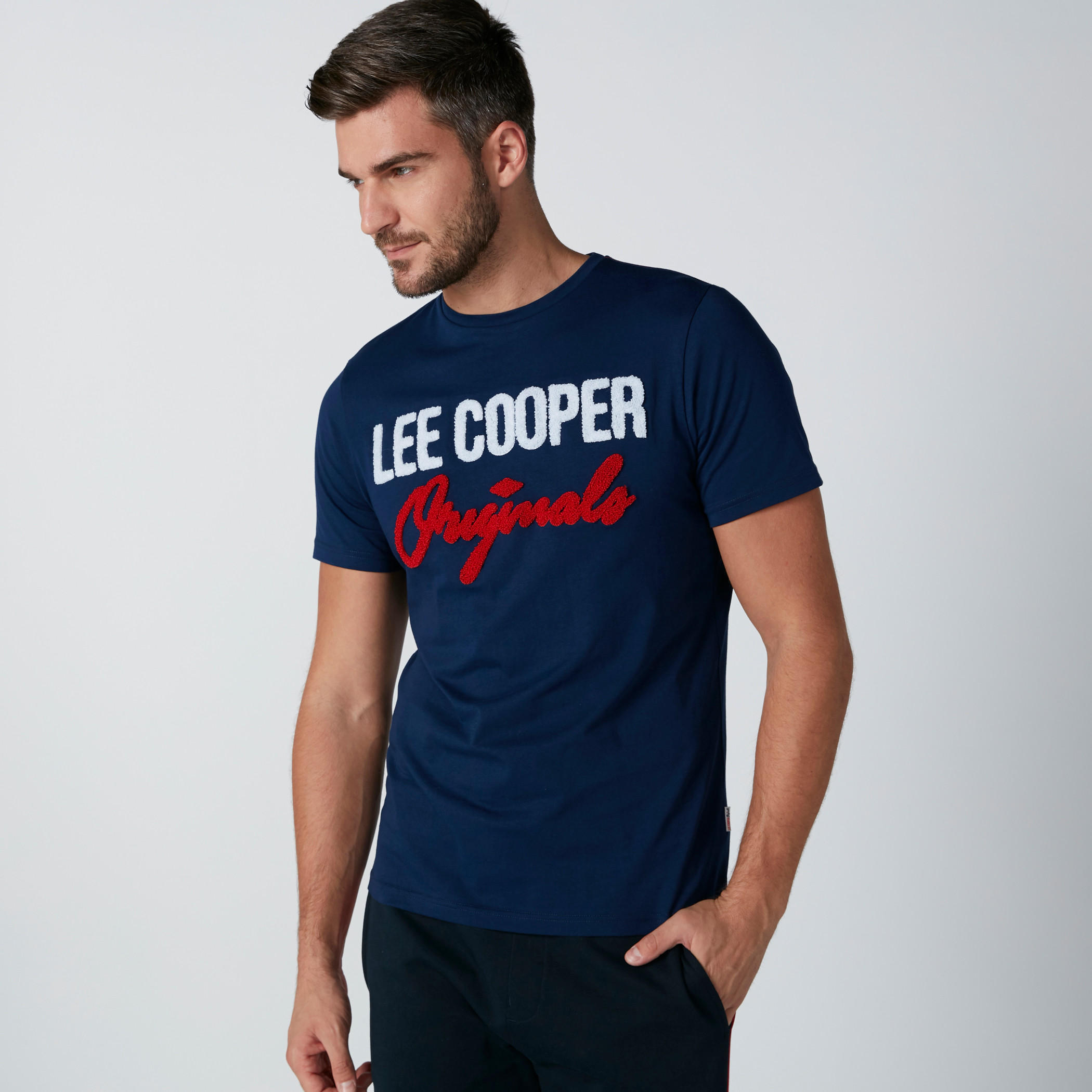 تيشيرت بياقة مستديرة وأكمام قصيرة من لي كوبر-men-clothing-tshirtsandpolos-tshirts-image-1