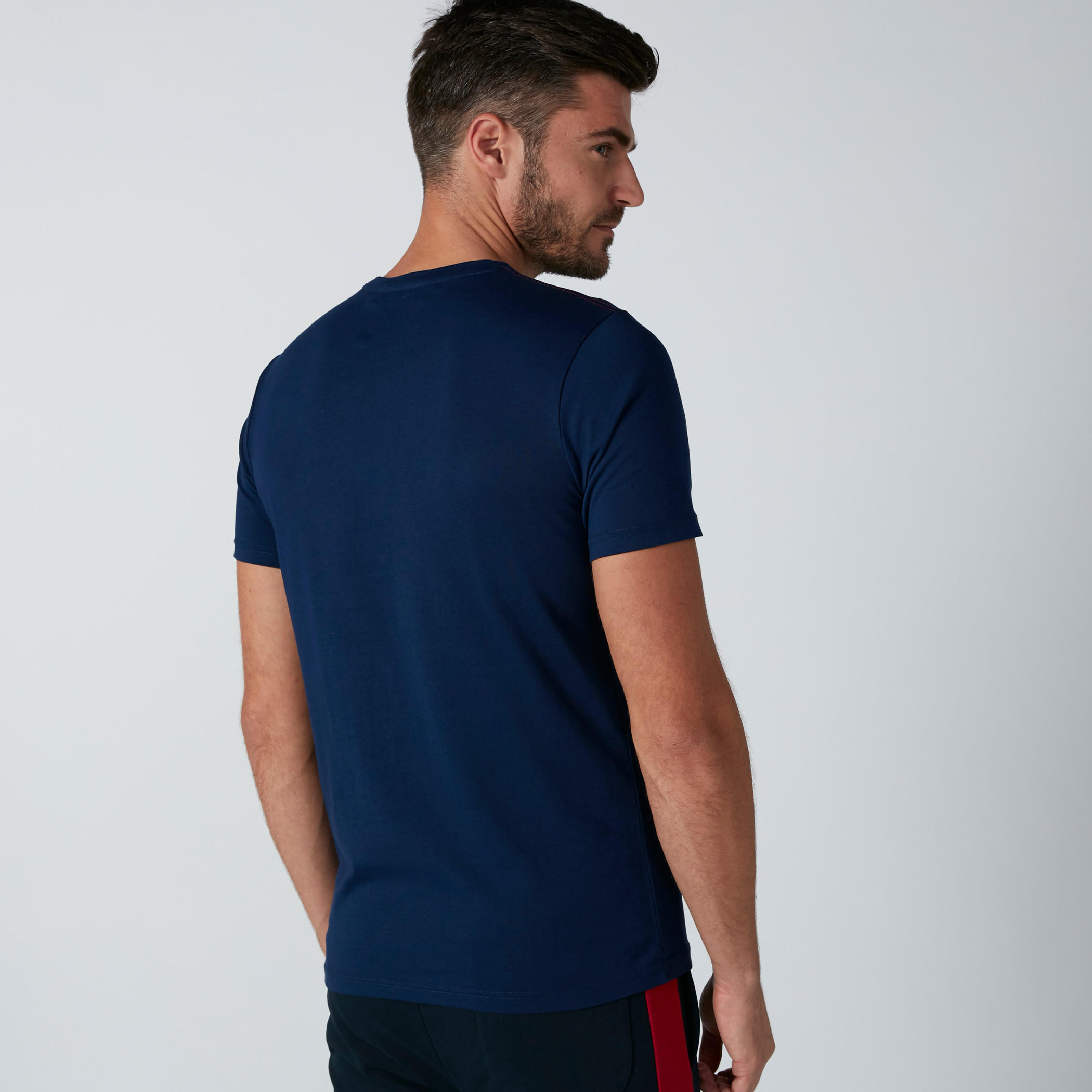 تيشيرت بياقة مستديرة وأكمام قصيرة من لي كوبر-men-clothing-tshirtsandpolos-tshirts-image-2