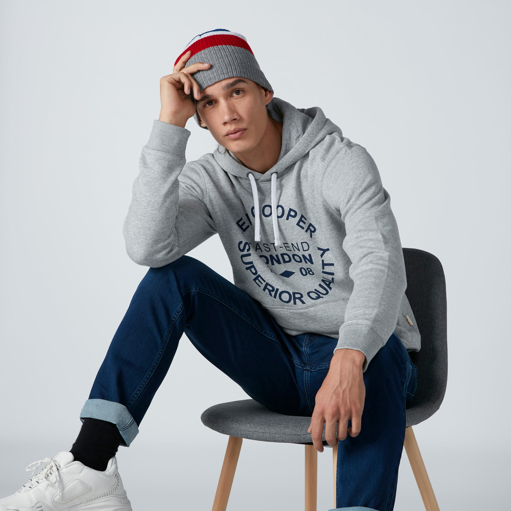 سويت شيرت بقبعة وطبعات من لي كوبر-men-winterwear-hoodiesandsweatshirts-image-4