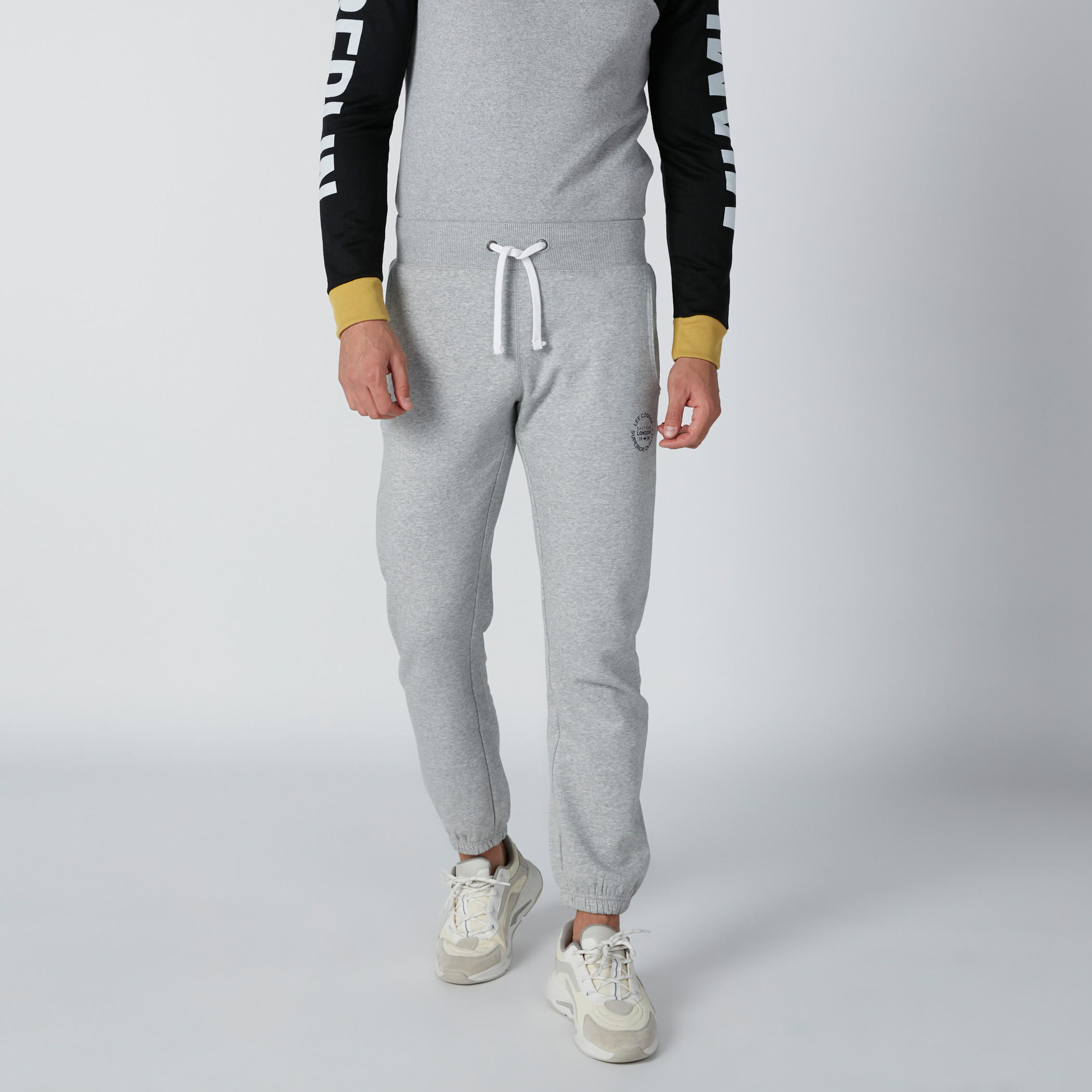 بنطال رياضي بجيوب من لي كوبر-men-clothing-bottoms-joggers-image-3