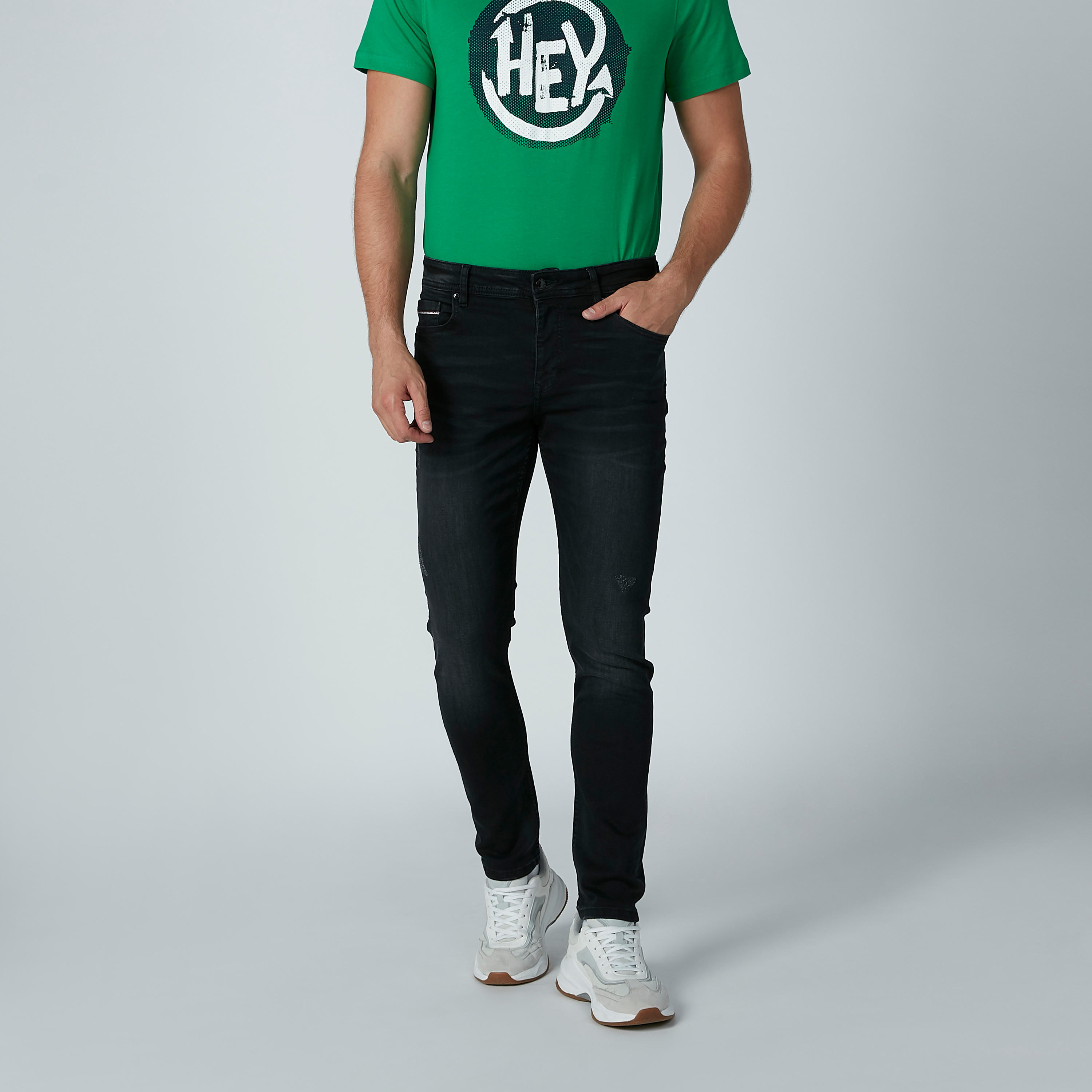 بنطال جينز سادة طويل بتصميم ممزّق وجيوب من لي كوبر-men-clothing-bottoms-jeans-image-2