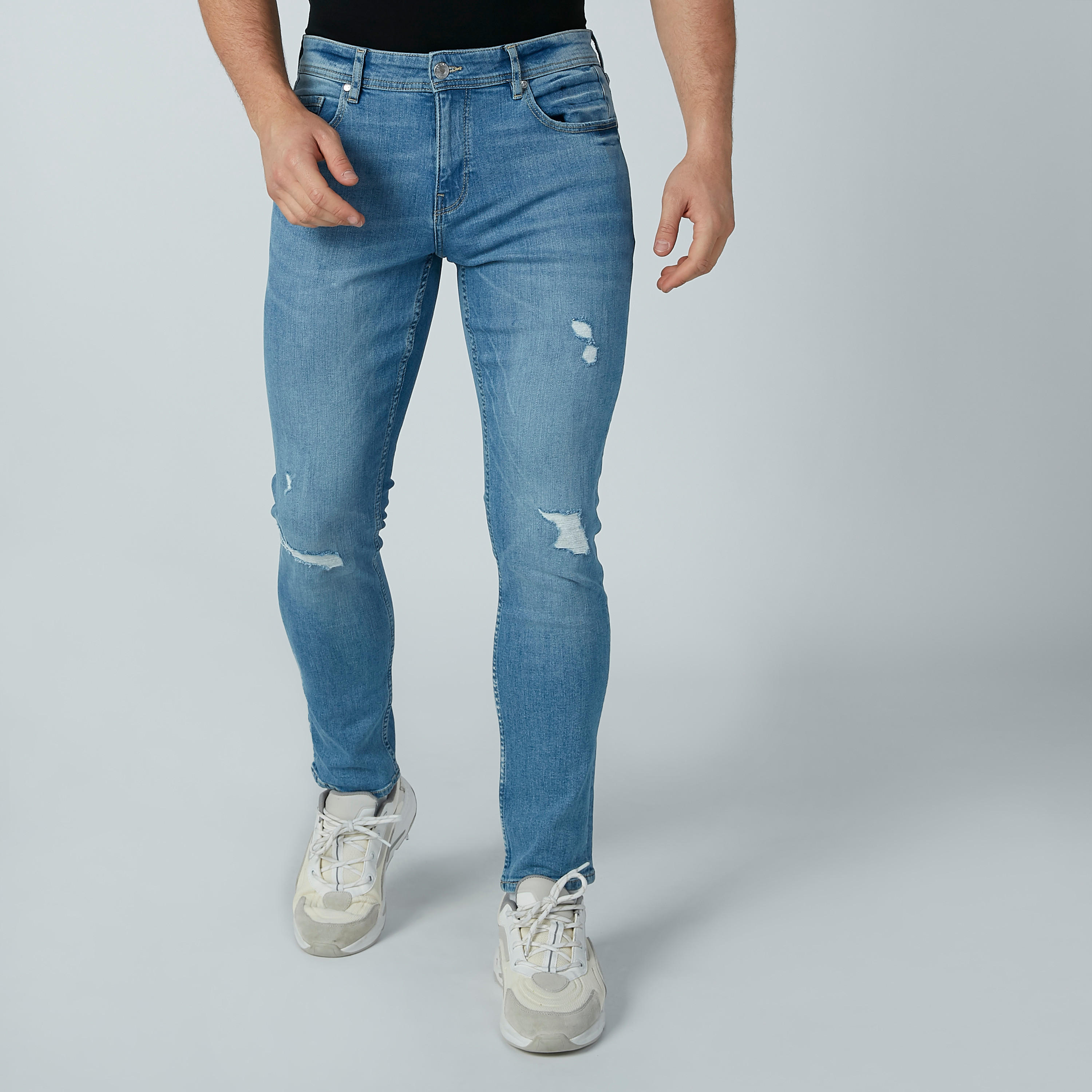 بنطال جينز ممزّق بقصّة سليم من لي كوبر-men-clothing-bottoms-jeans-image-2