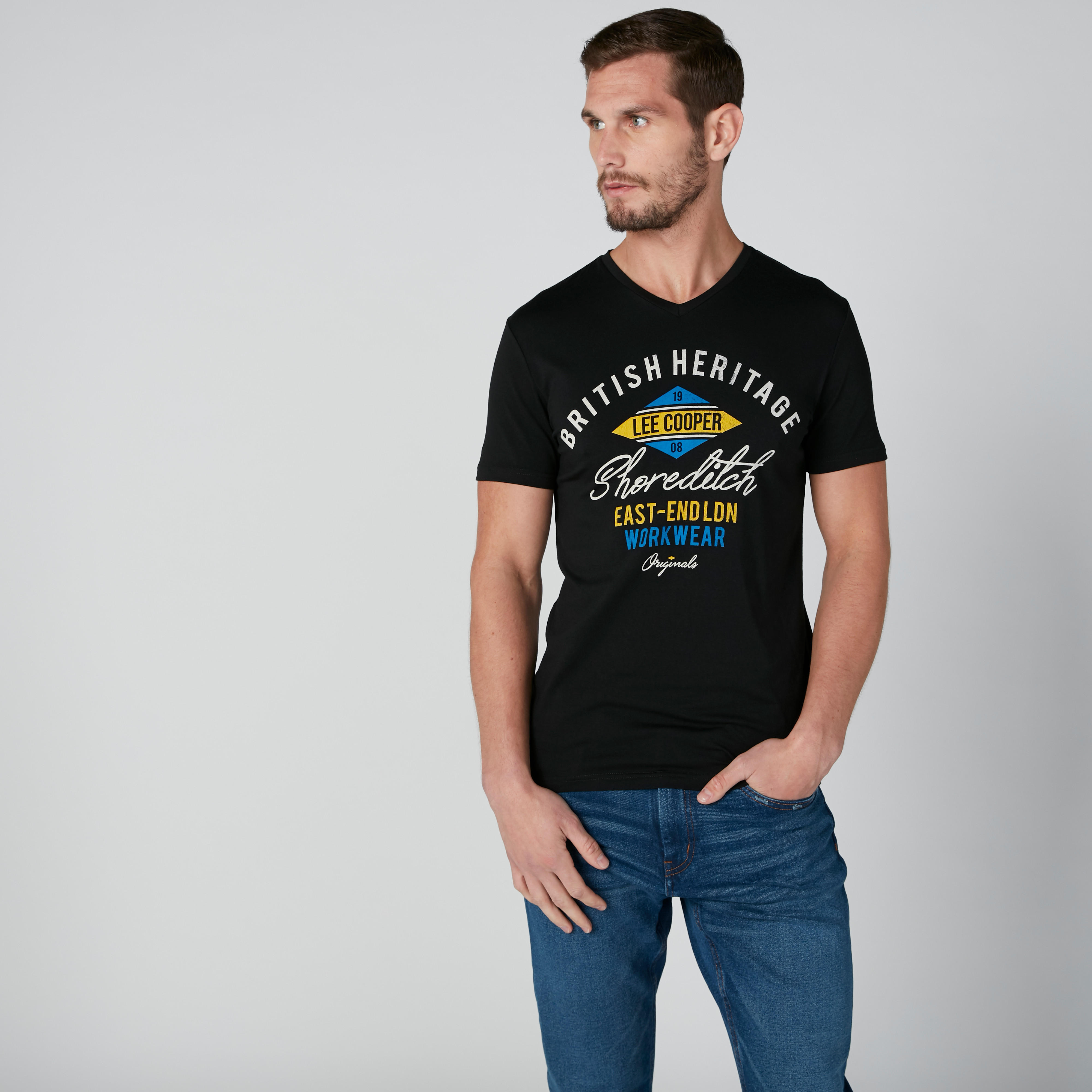تيشيرت بقصّة عادية وياقة فولت وطبعات من لي كوبر-men-clothing-tshirtsandpolos-tshirts-image-3