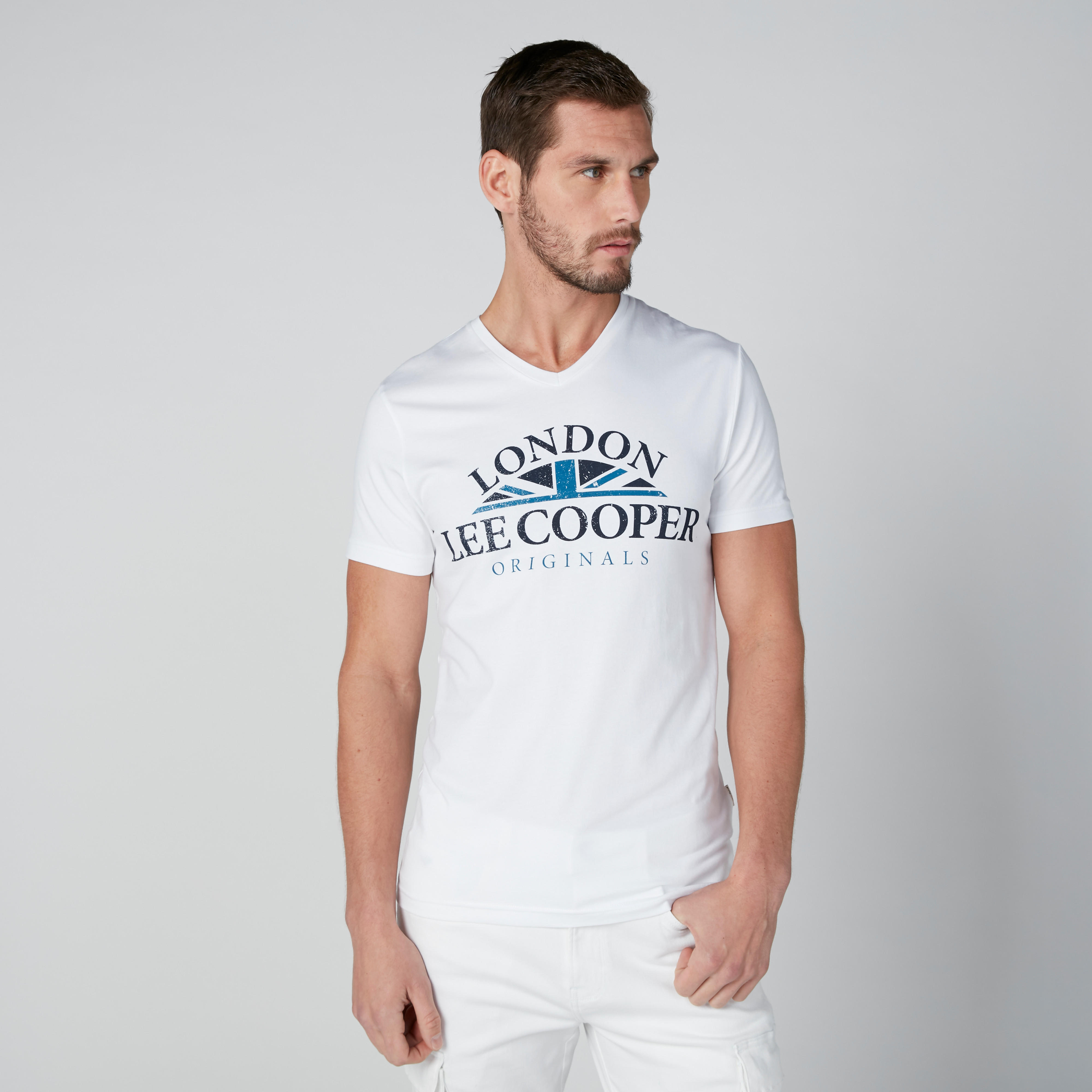 تيشيرت بأكمام قصيرة وطبعات من لي كوبر-men-clothing-tshirtsandpolos-tshirts-image-3