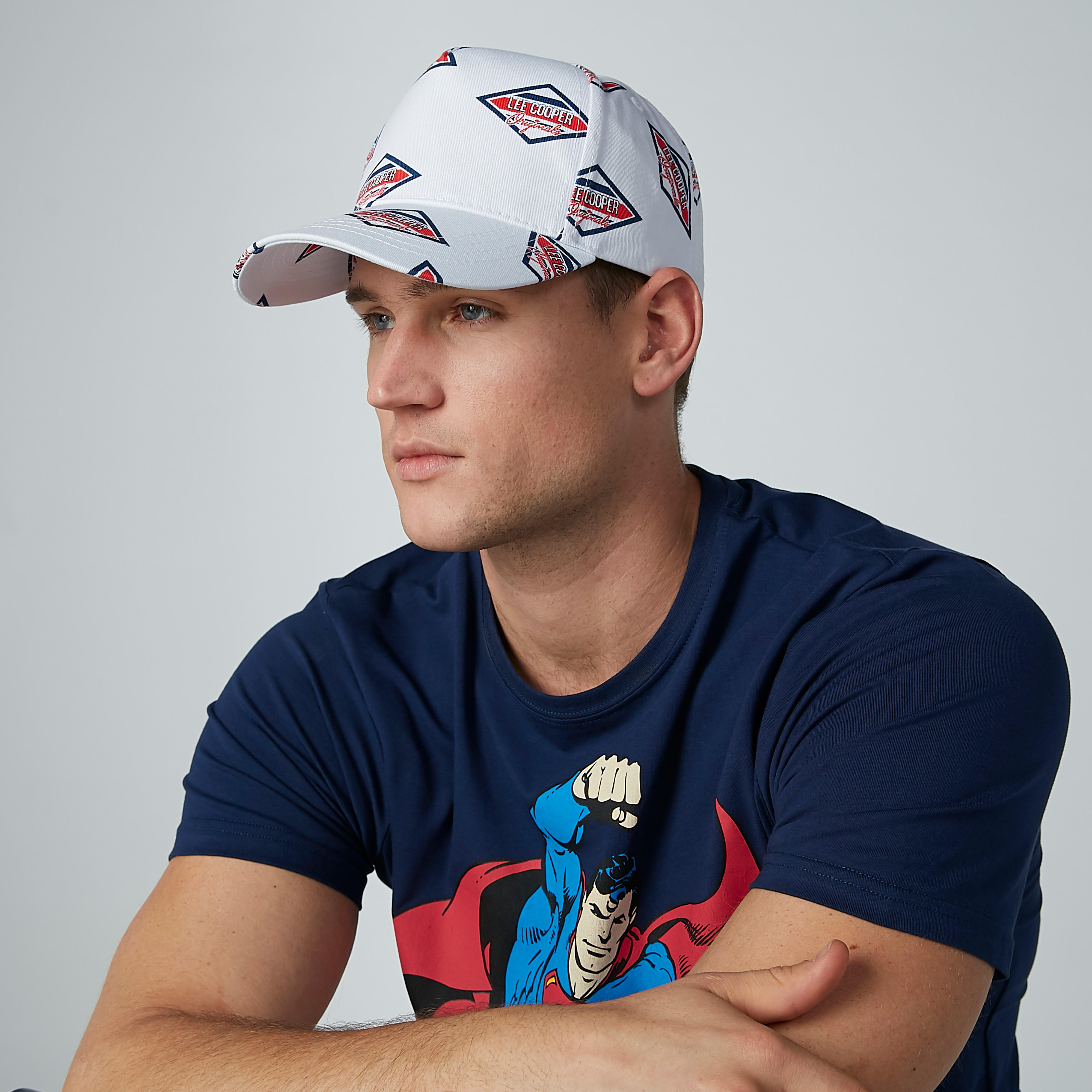 حزام بإبزيم إغلاق وطبعات من لي كوبر-men-caps-image-2