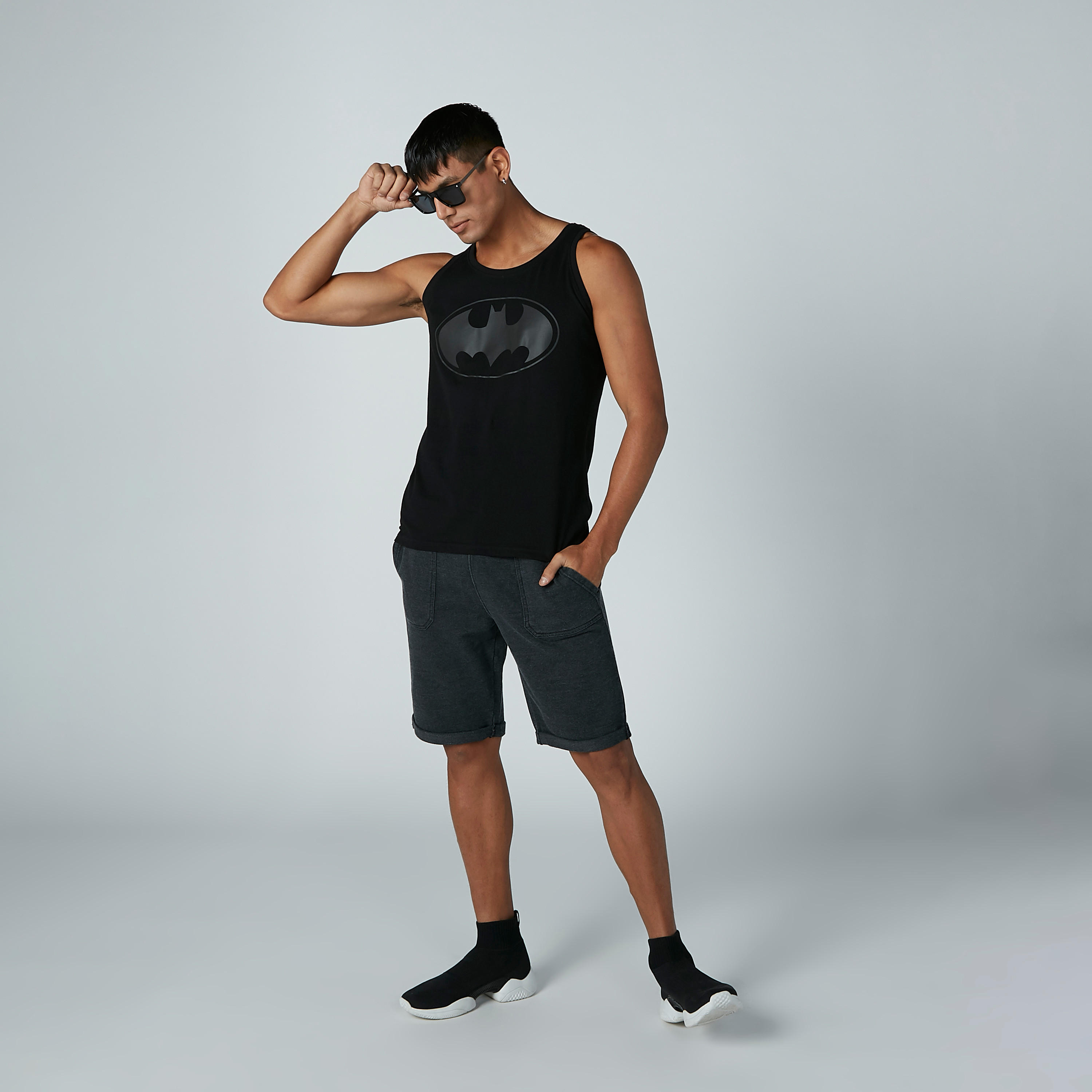 شورت سادة برباط وجيوب من لي كوبر-men-clothing-bottoms-shorts-image-2