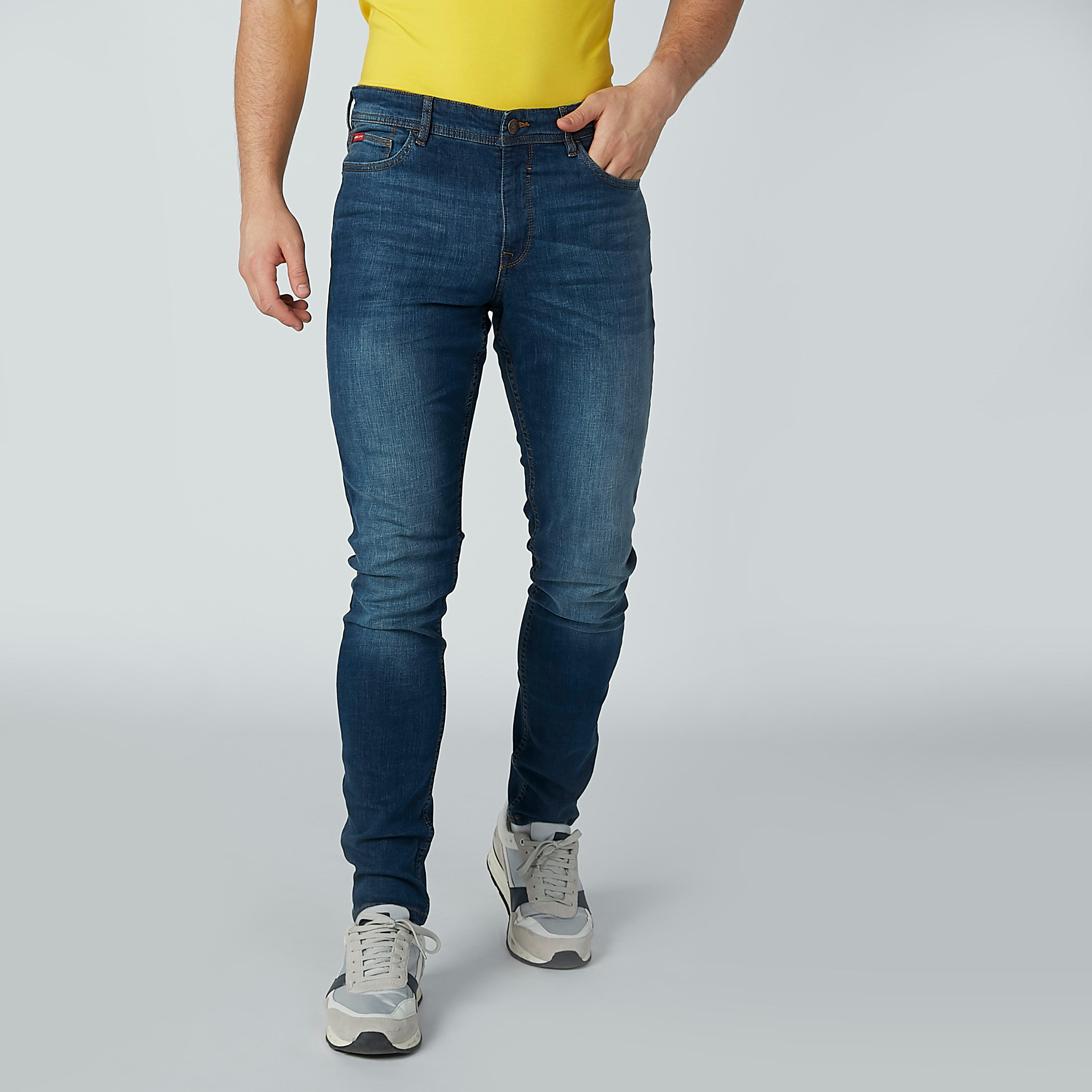 بنطال جينز بجيوب من لي كوبر-men-clothing-bottoms-jeans-image-1