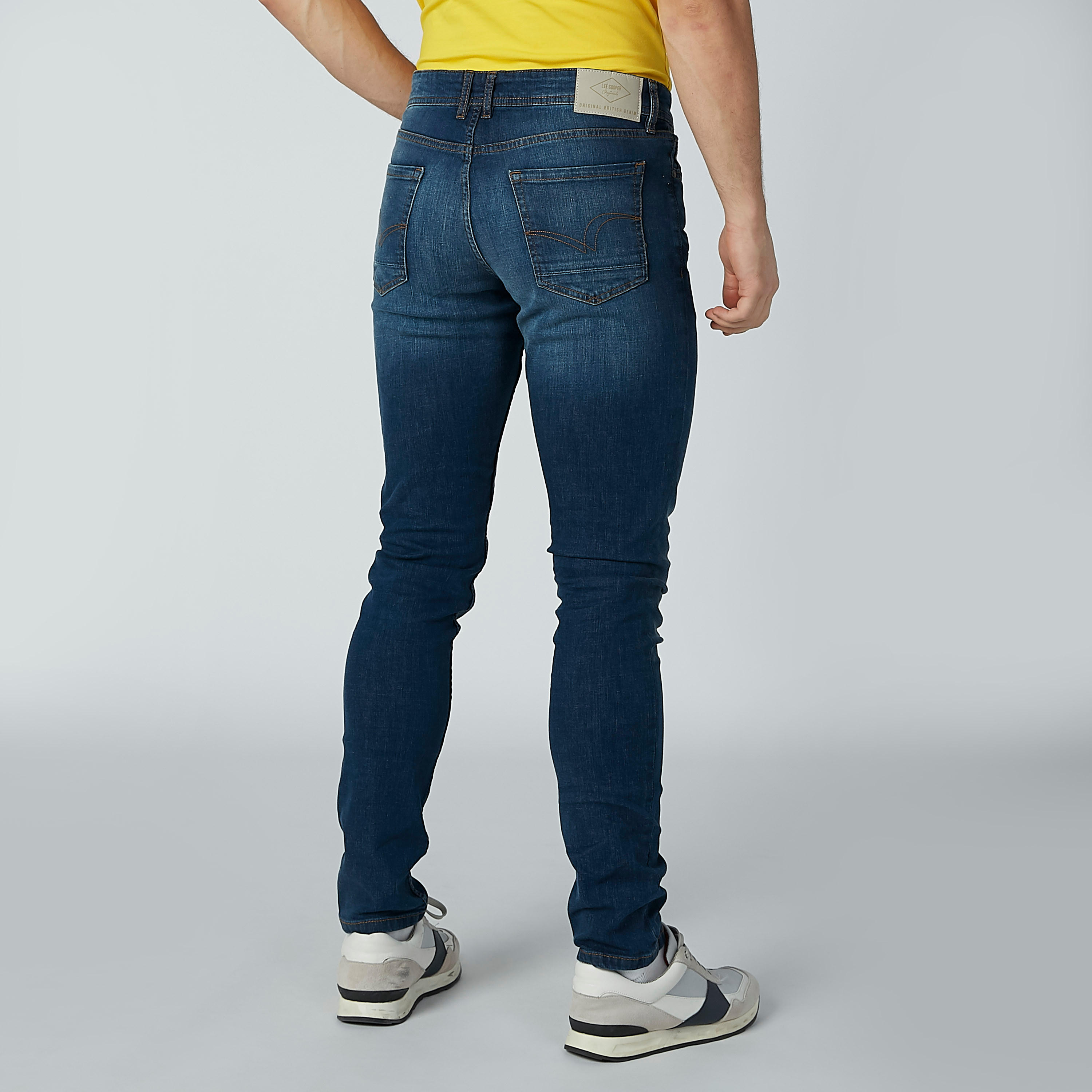بنطال جينز بجيوب من لي كوبر-men-clothing-bottoms-jeans-image-5