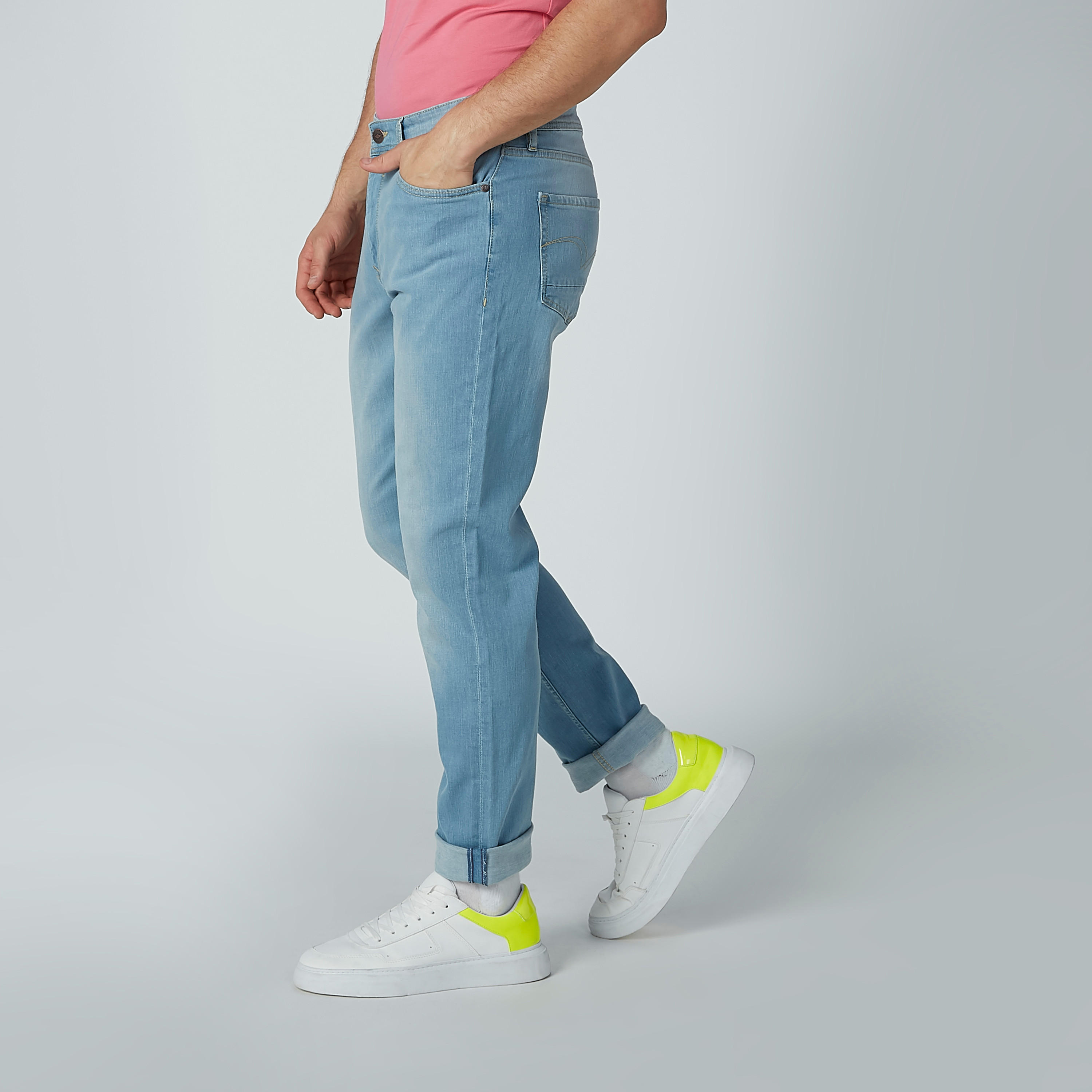 بنطال جينز سادة بجيوب من لي كوبر-men-clothing-bottoms-jeans-image-5