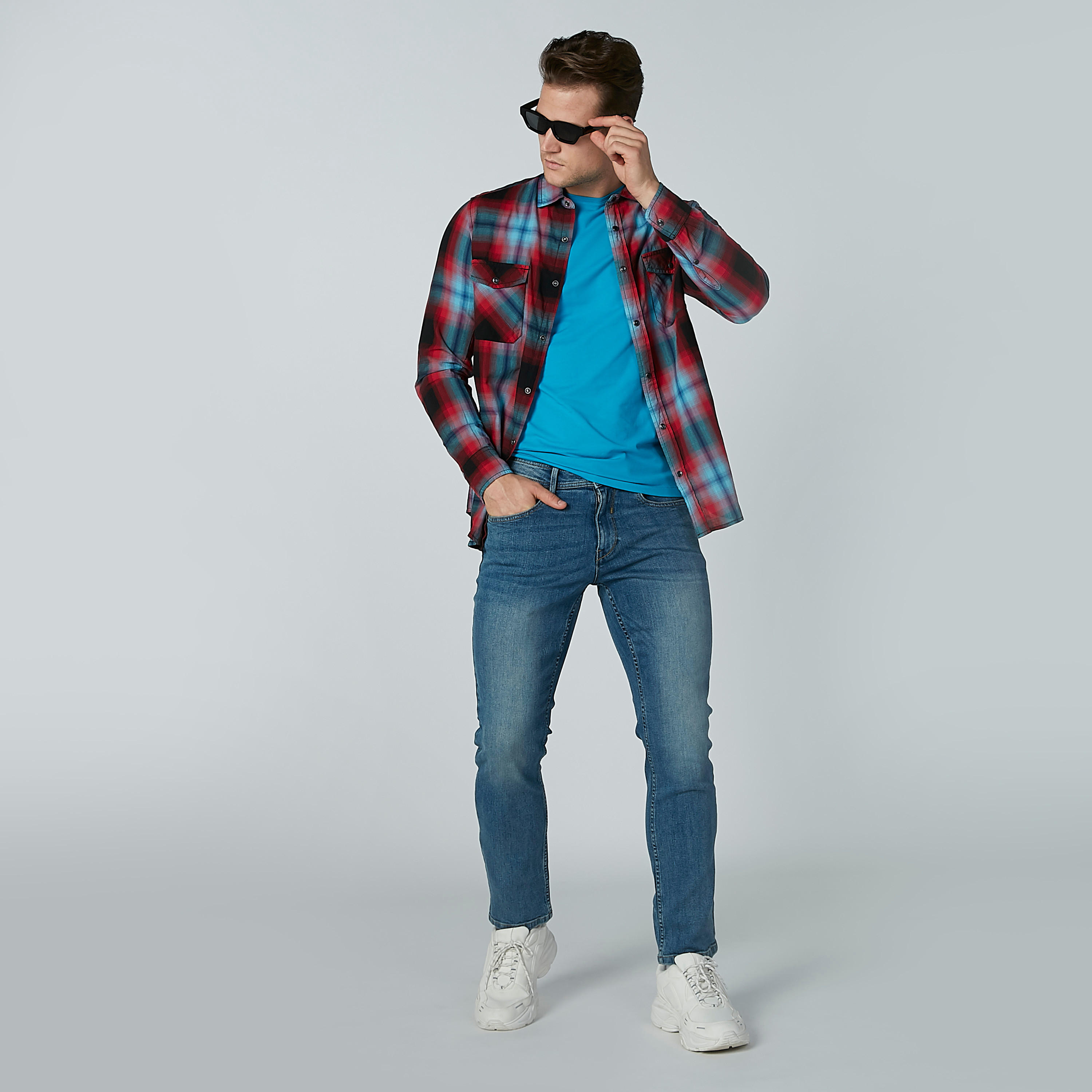بنطال جينز طويل بجيوب من لي كوبر-men-clothing-bottoms-jeans-image-2